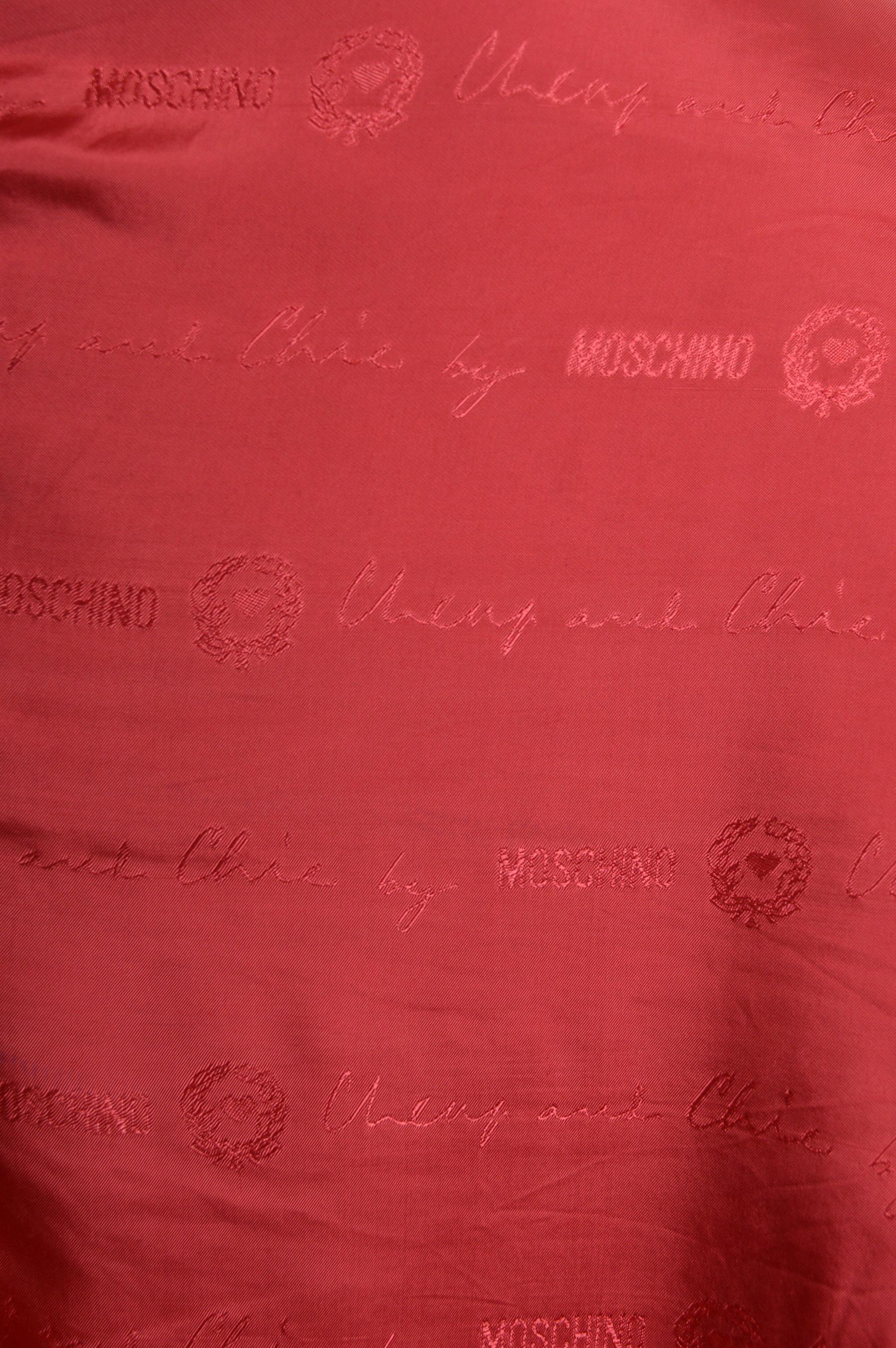 Bomber cropped in raso colorato 'LOVE IS IN THE AIR' anni '90 di Moschino in vendita 15