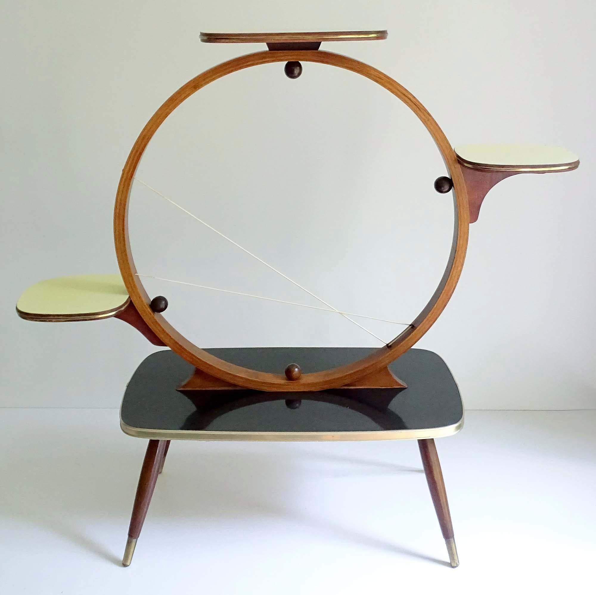 circle plant stand