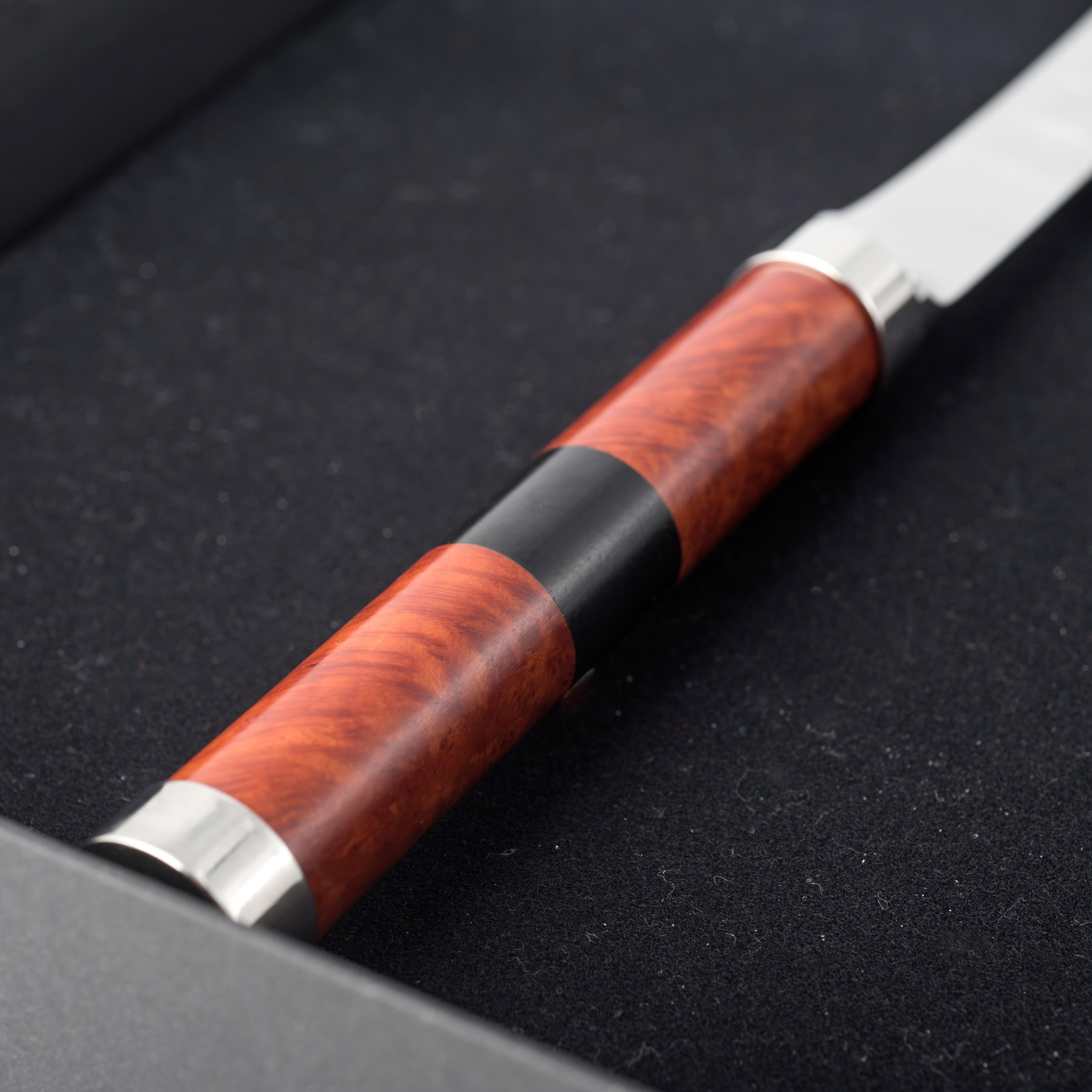 CUCHILLO SALMÓN Elegante accesorio de mesa de diseño moderno Moderno en venta