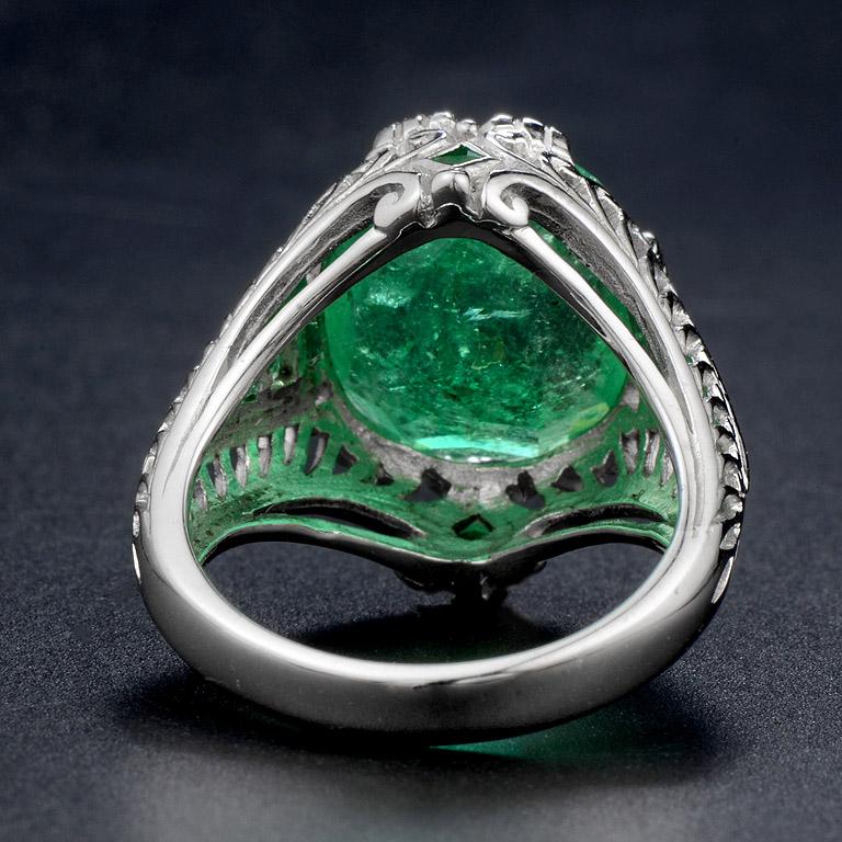 Women's Columbia Emerald 6.983 Carat Cocktail Ring