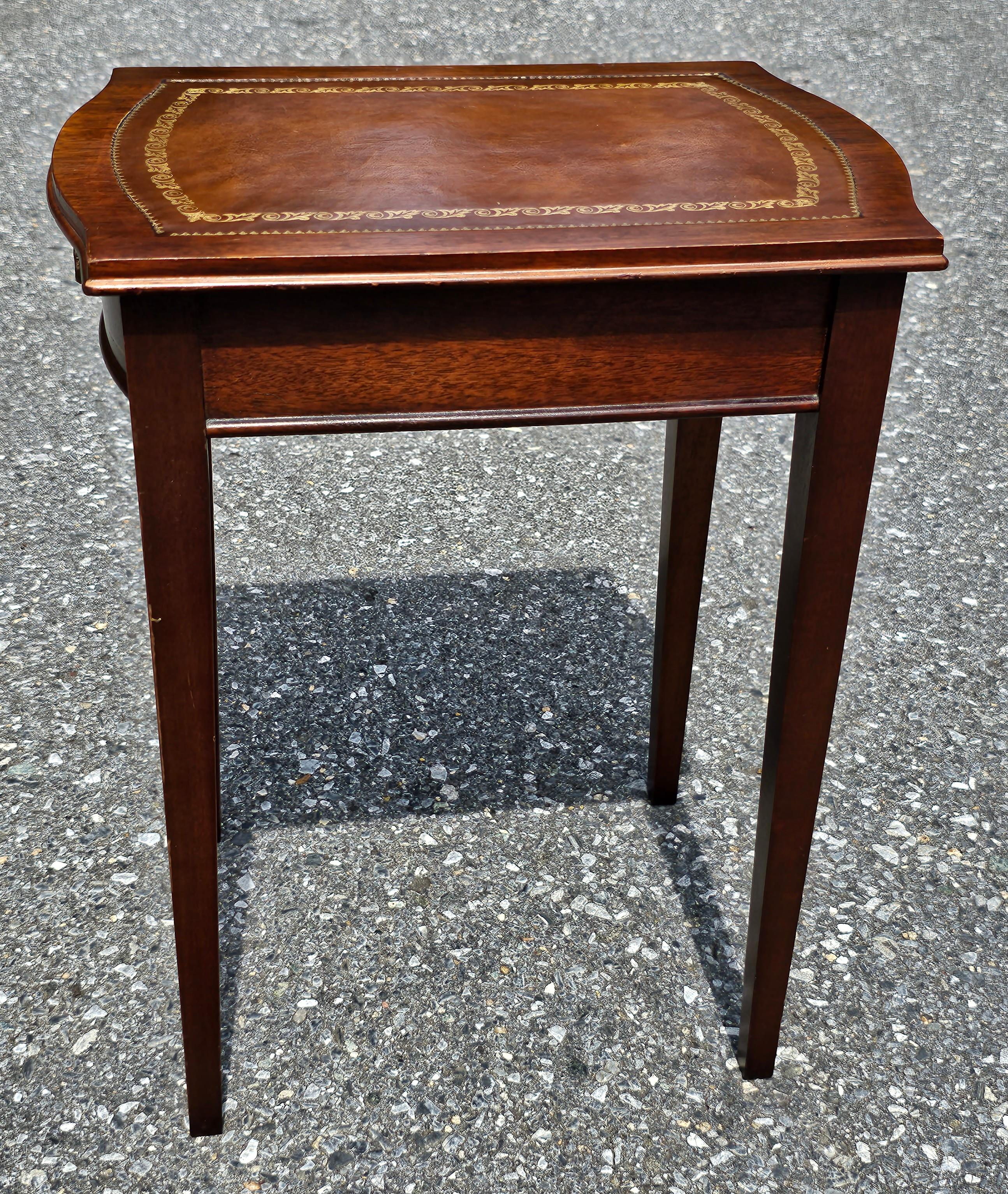 American Columbia Manufacturing Inlay Genuine Mahogany and Tooled Leather Candle Stand  For Sale