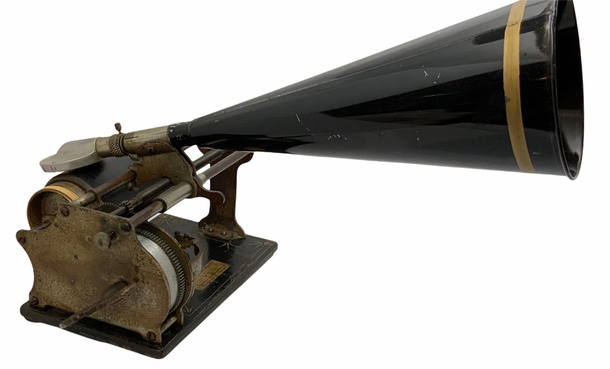 Machine-Made Columbia Phonograph Company Graphophone Type Q For Sale