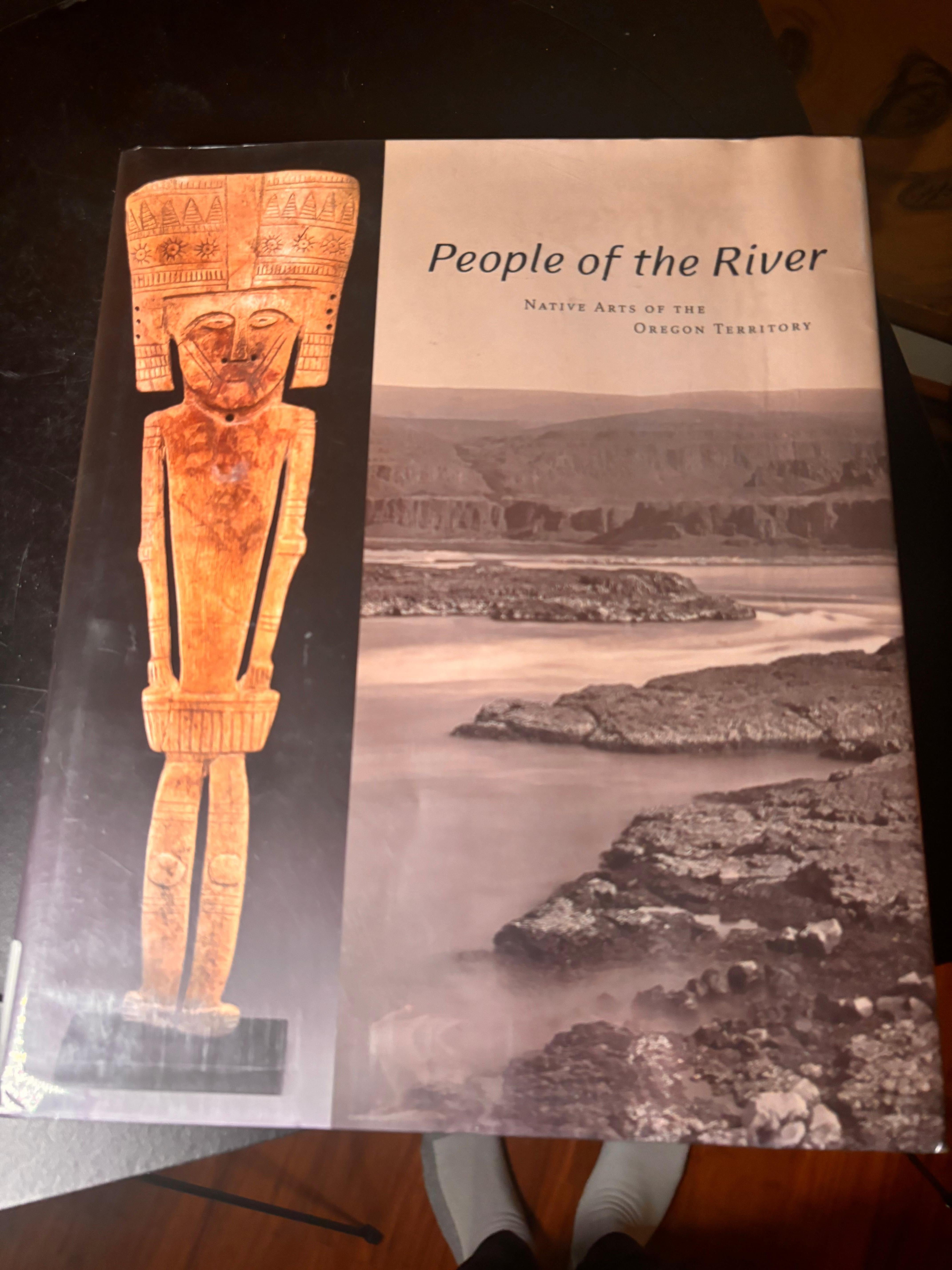 Columbia River Massiv  Prä contact geschnitzter Stein Neun Effigies Zeremonieller Mortar aus Stein im Angebot 13