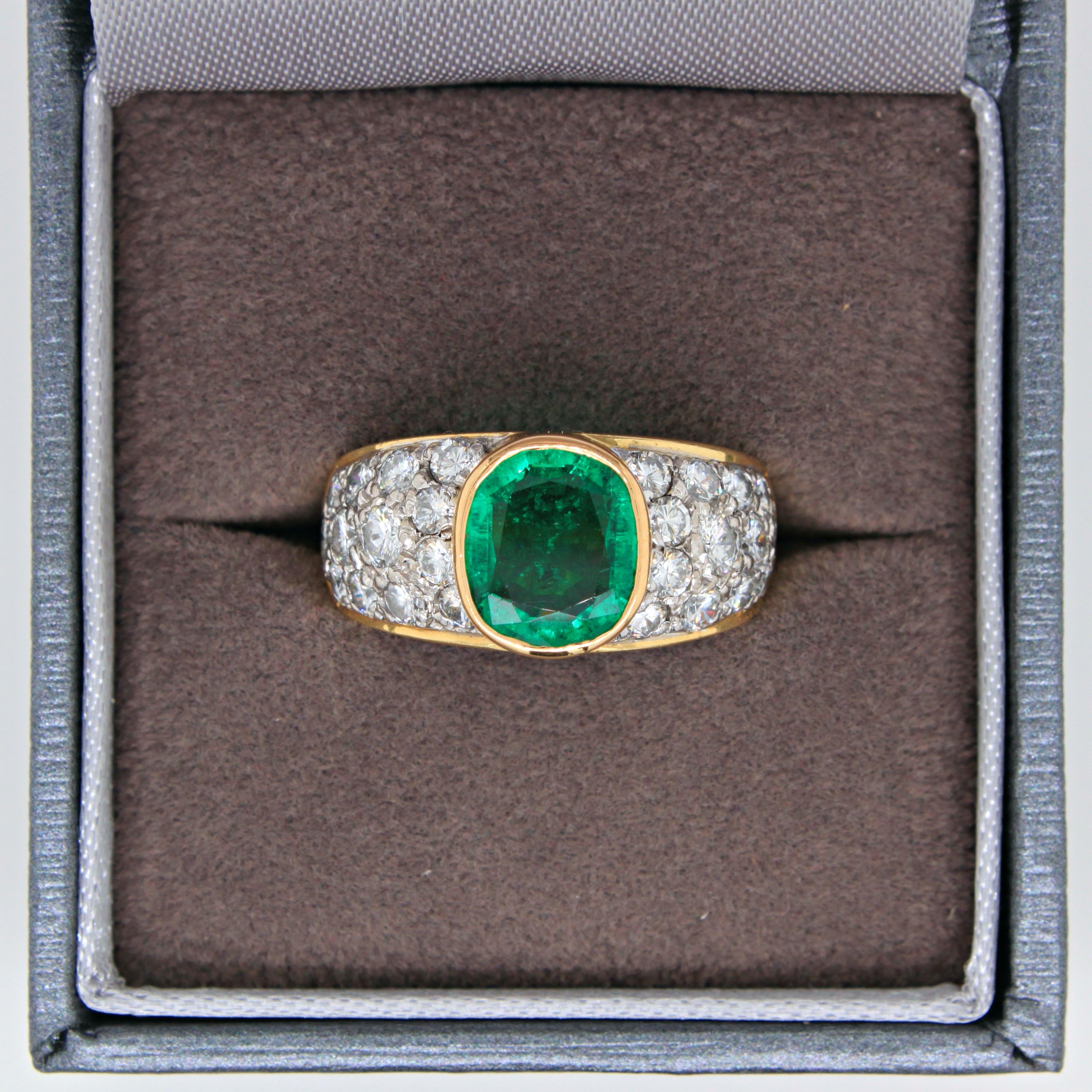 Colombian Emerald and Diamond Ring 5