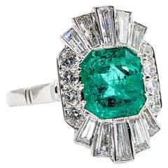 Vintage Columbian Emerald & Baguette Diamond Ring in Platinum
