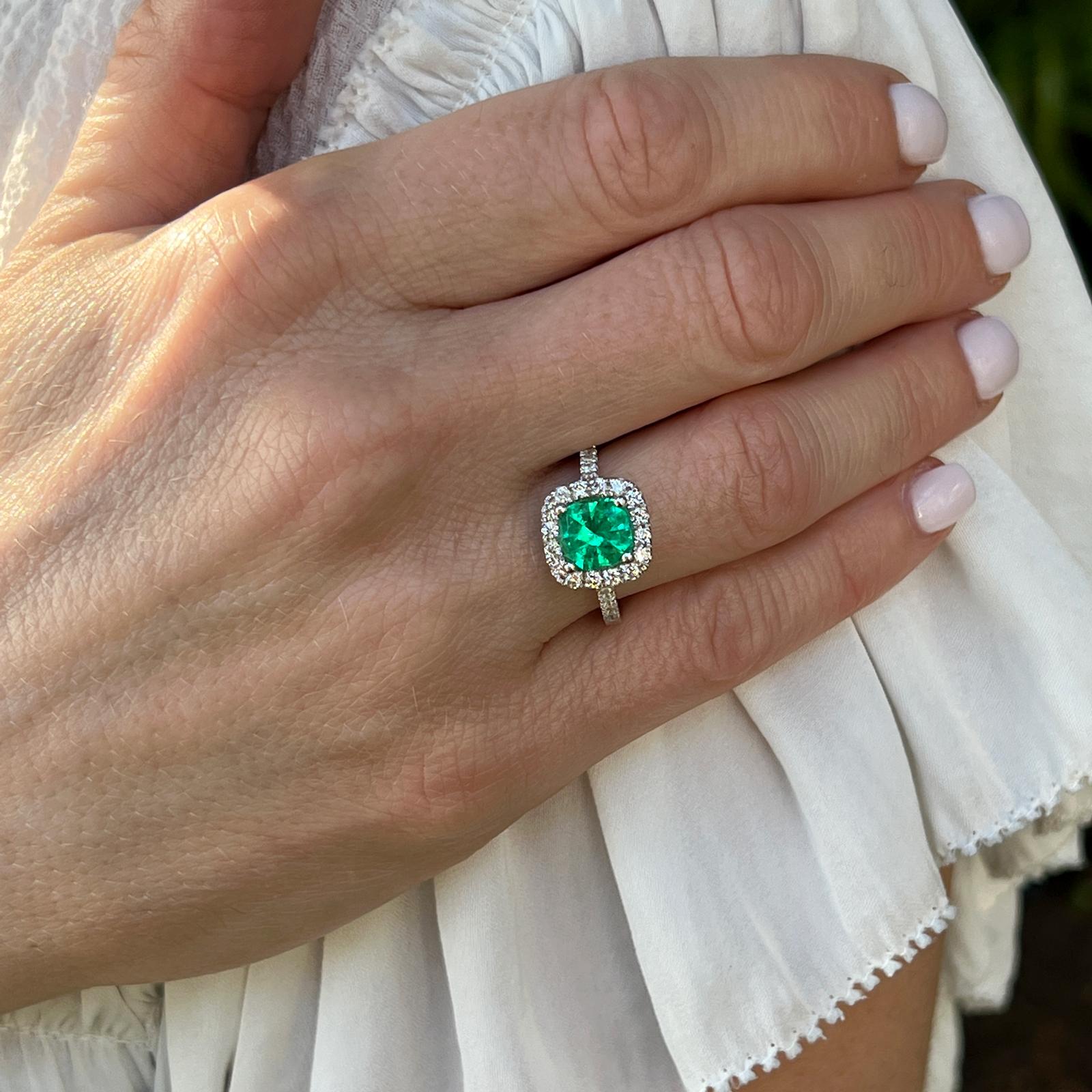 Women's Colombian Emerald Diamond 18 Karat White Gold Cocktail Halo Ring GIA Certified