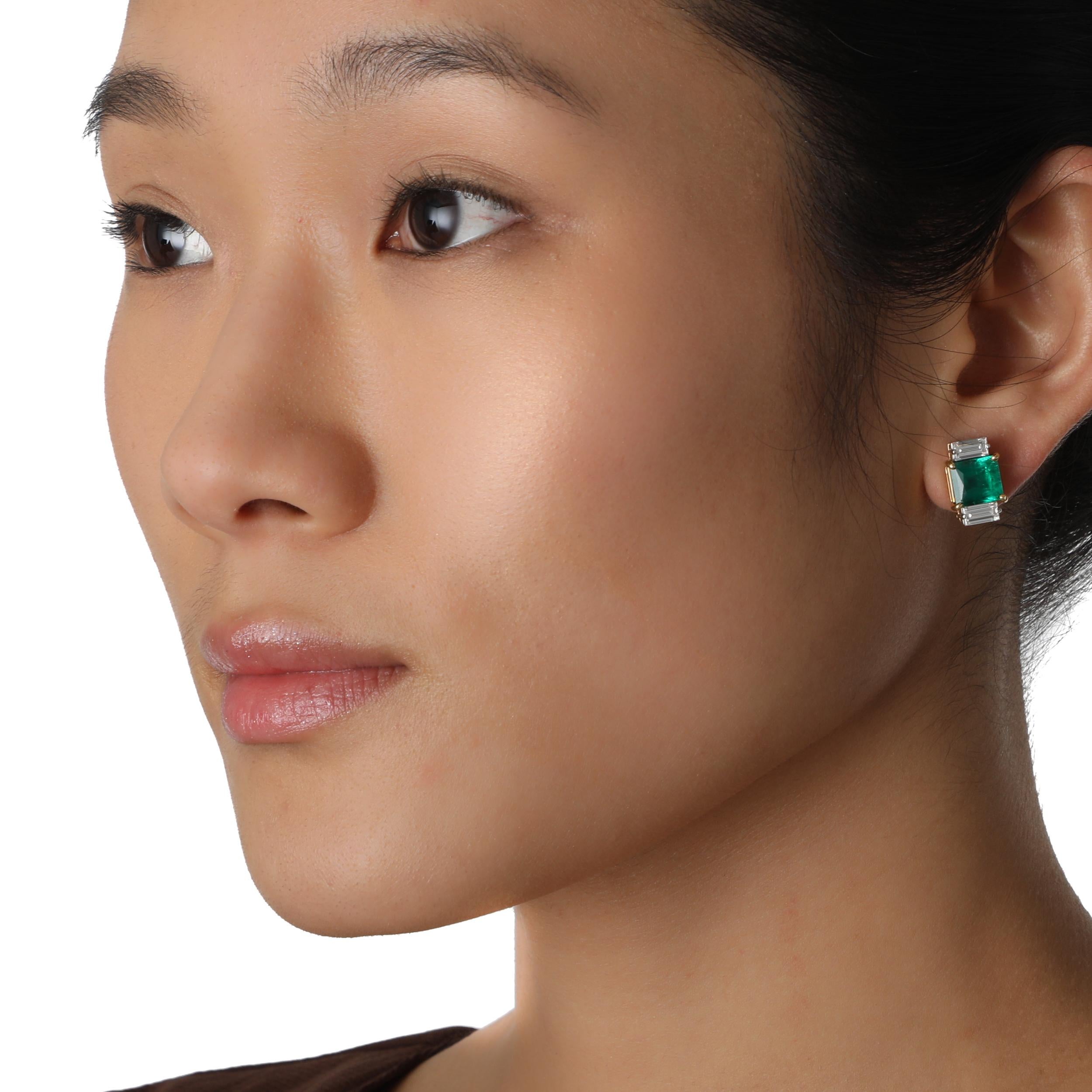 Contemporary Columbian Emerald & Diamond Baguette Earrings For Sale