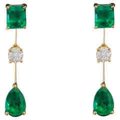 Columbianische Smaragd- und Diamant-Ohrringe aus Gelbgold