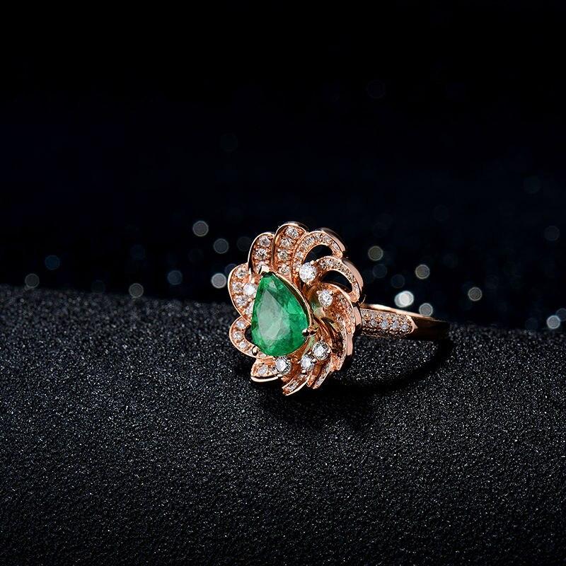 Pear Cut Columbian Emerald Diamond Ring 18 Karat Rose Gold For Sale
