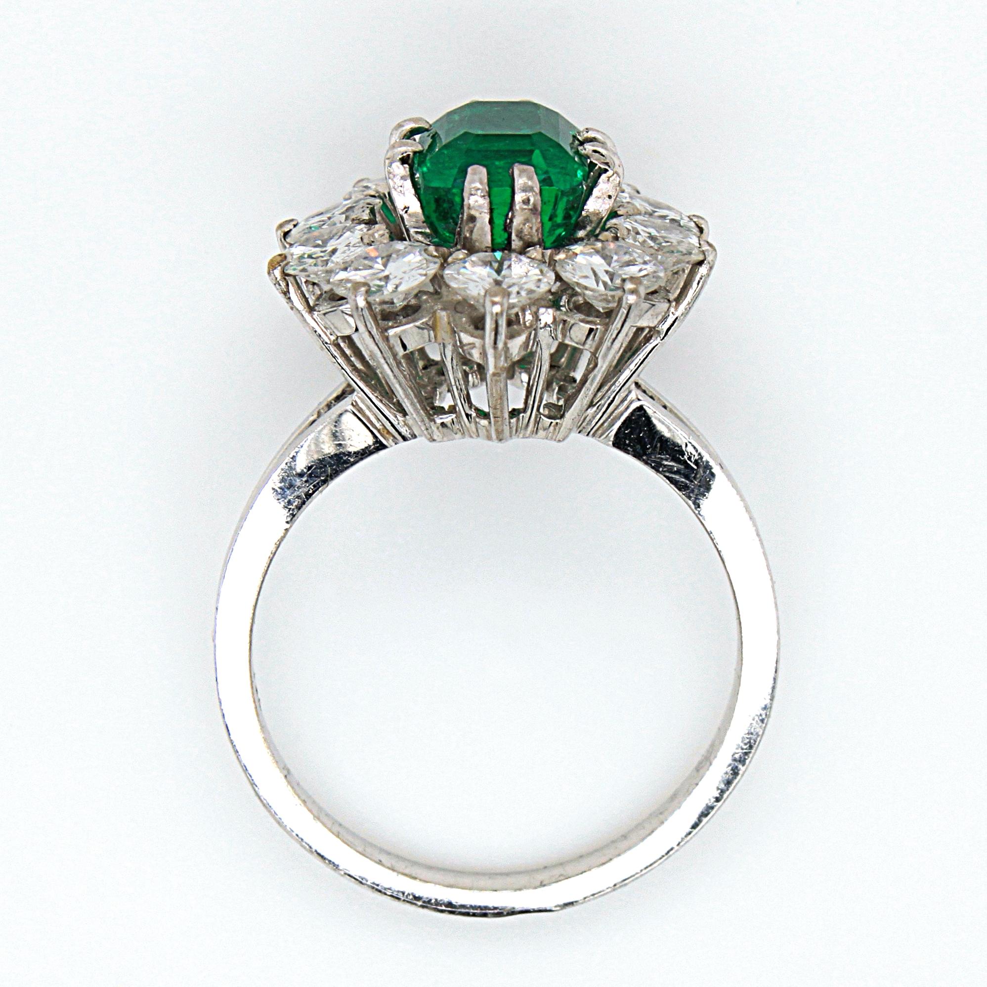 Columbian Emerald 'Minor-Oil', 1.88ct, and Diamond Ring, France For Sale 5