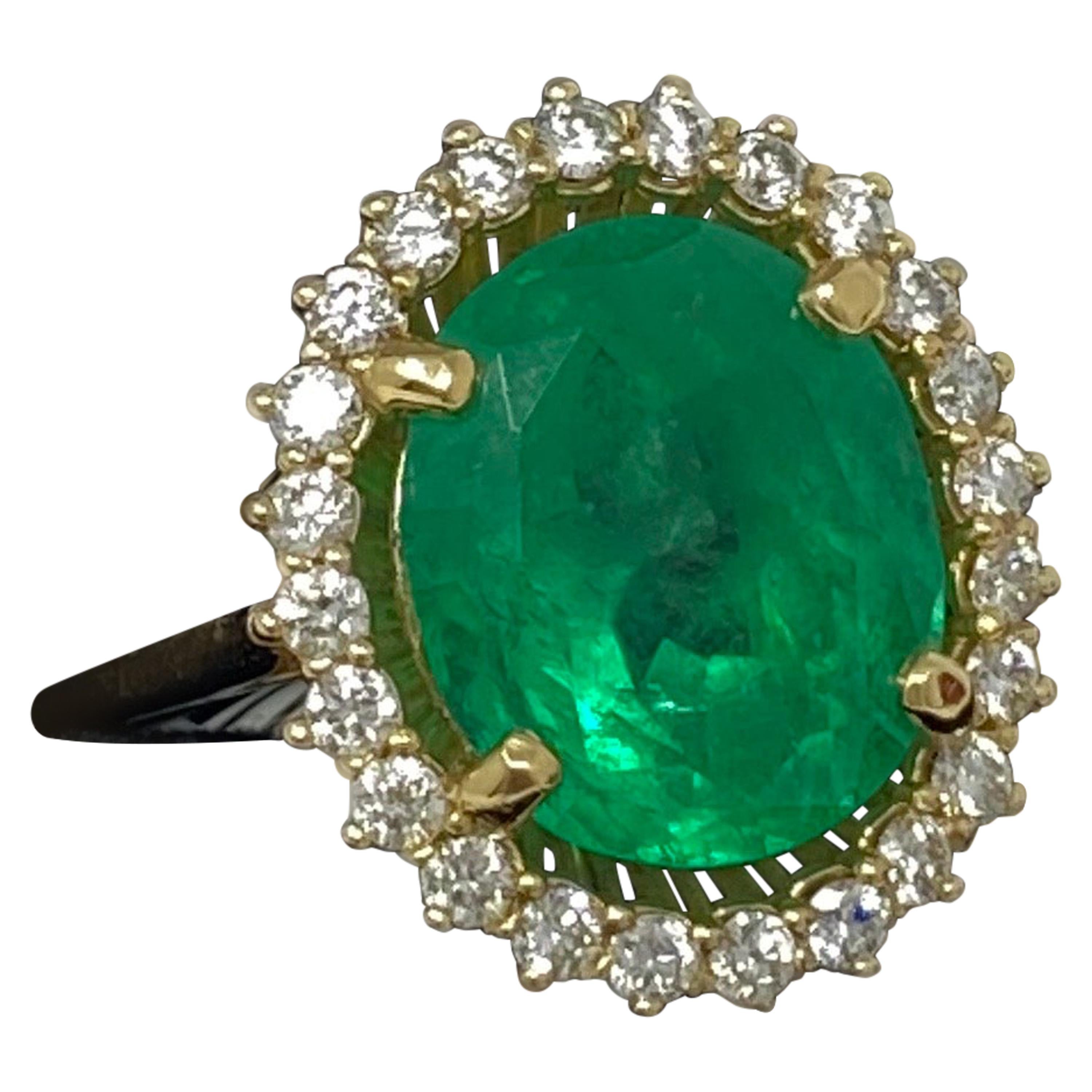 Columbian Emerald Ring with Diamonds Halo