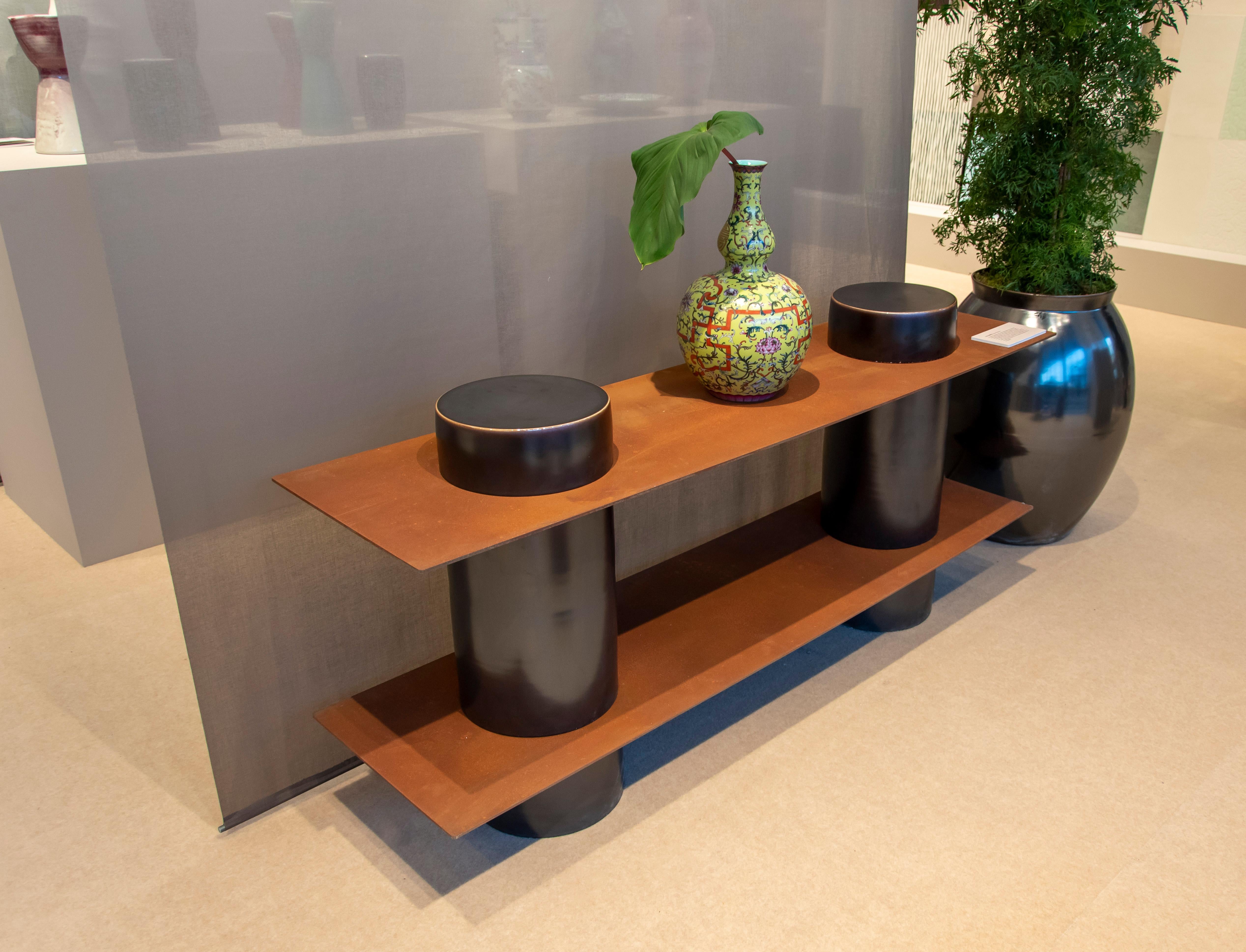 Column '2 lev' Contemporary Shelf in Porcelain and Corten Steel In New Condition For Sale In London, GB