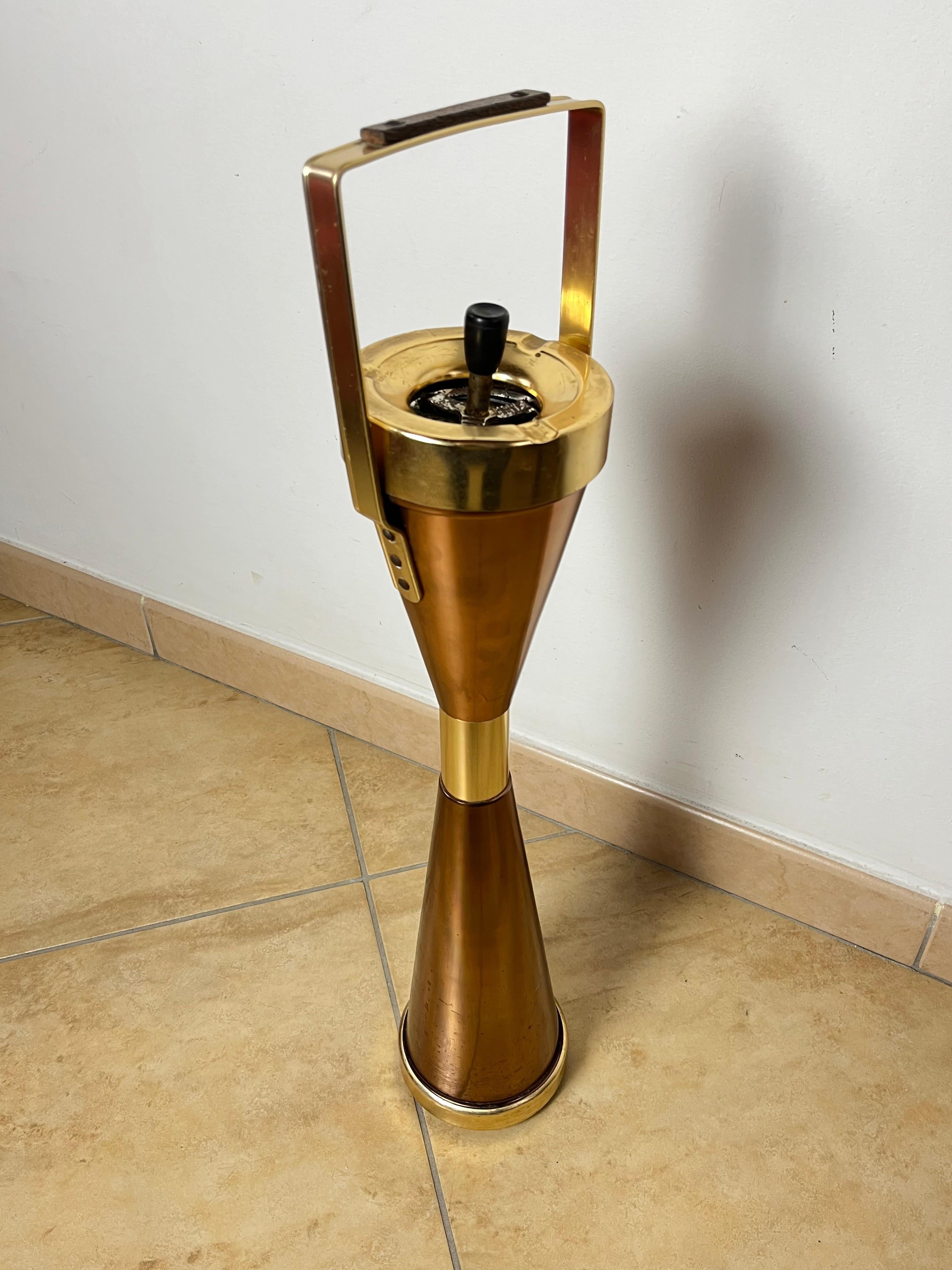 Other Column Ashtray in Brass and Copper, Italy, 1950s For Sale