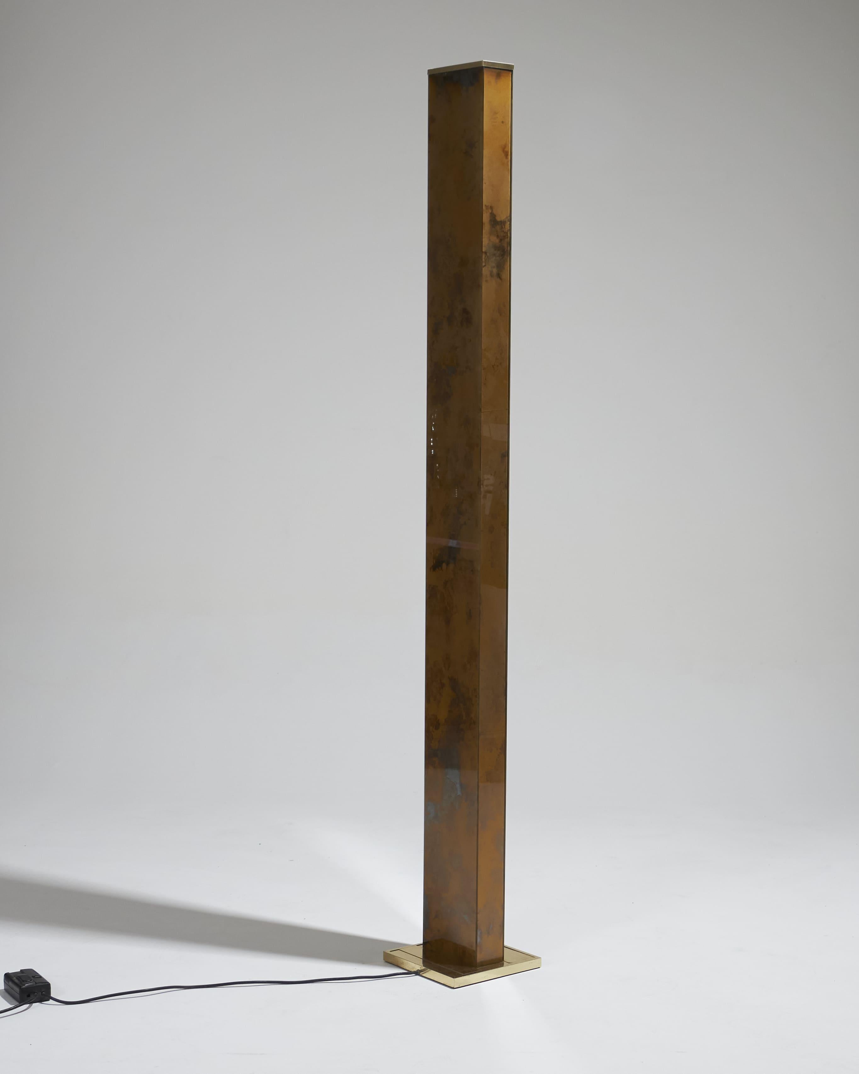 20th Century Column floor lamp in glass and brass, 1970s For Sale