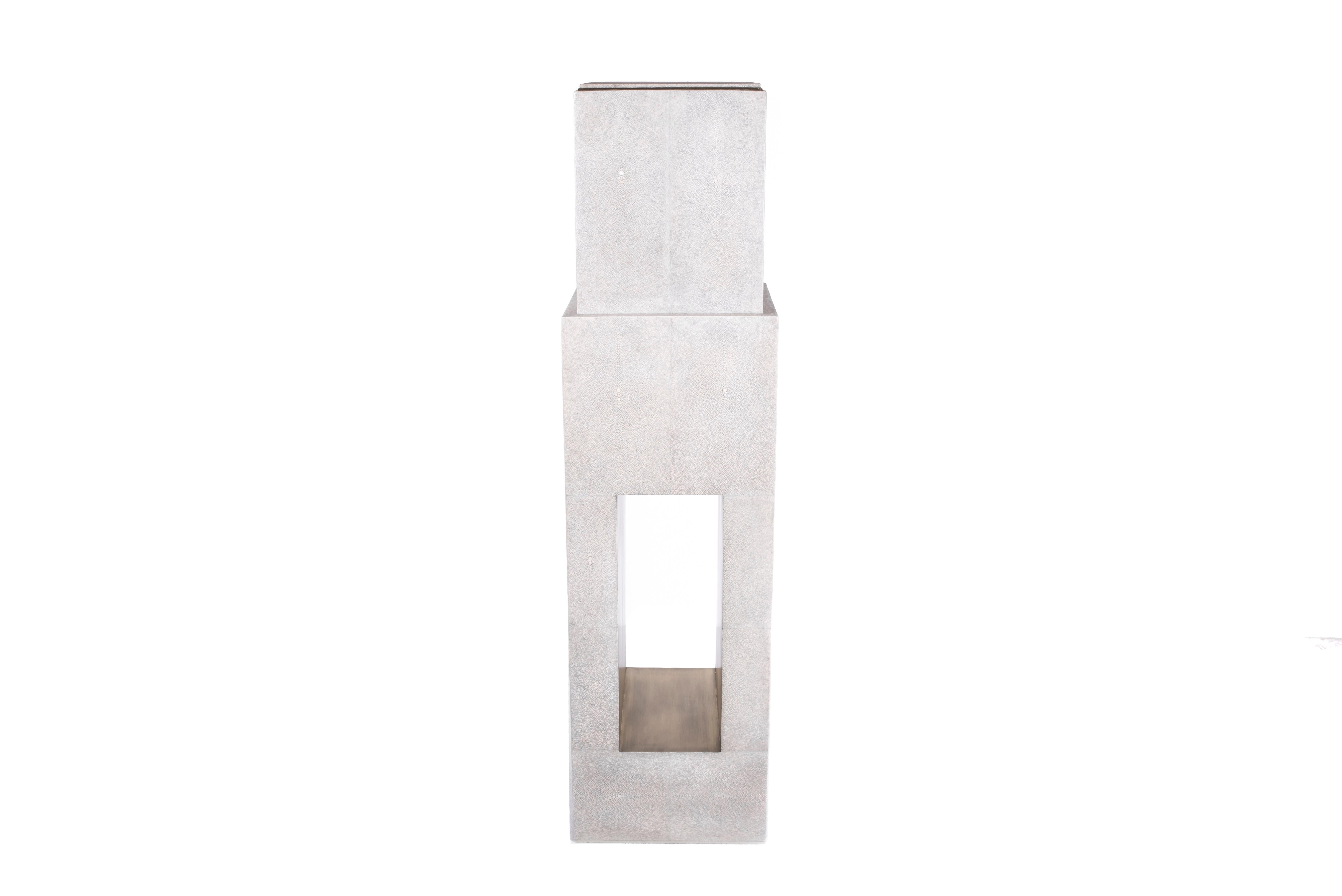 Contemporary Column in Cream Shagreen and Bronze-Patina Brass by R&Y Augousti