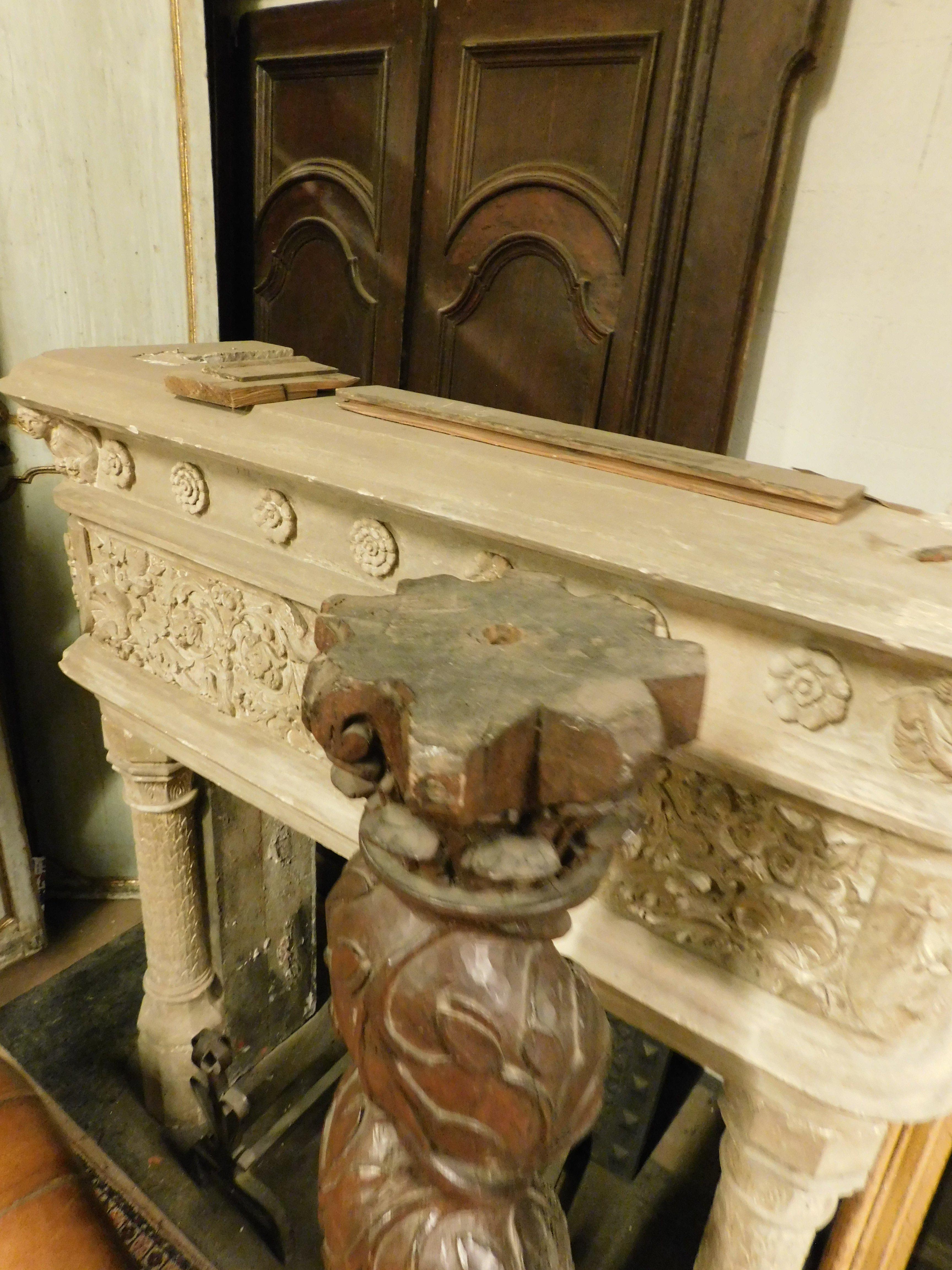 Column in dark brown walnut wood, hand-sculpted with a twisted shape, Italy For Sale 3