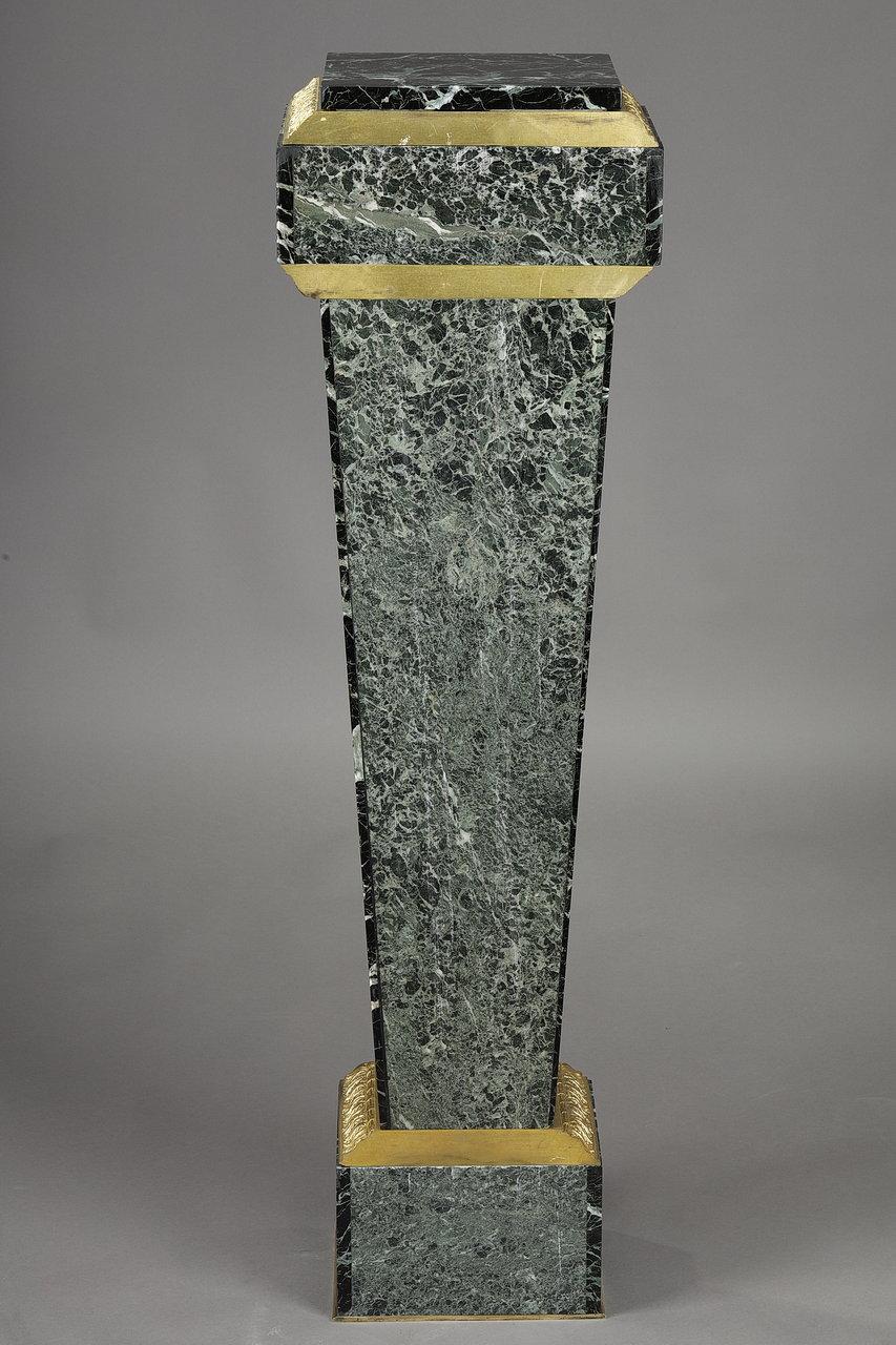 Column in Green Marble Veneer and Gilt Bronze Decoration, Empire Style For Sale 4