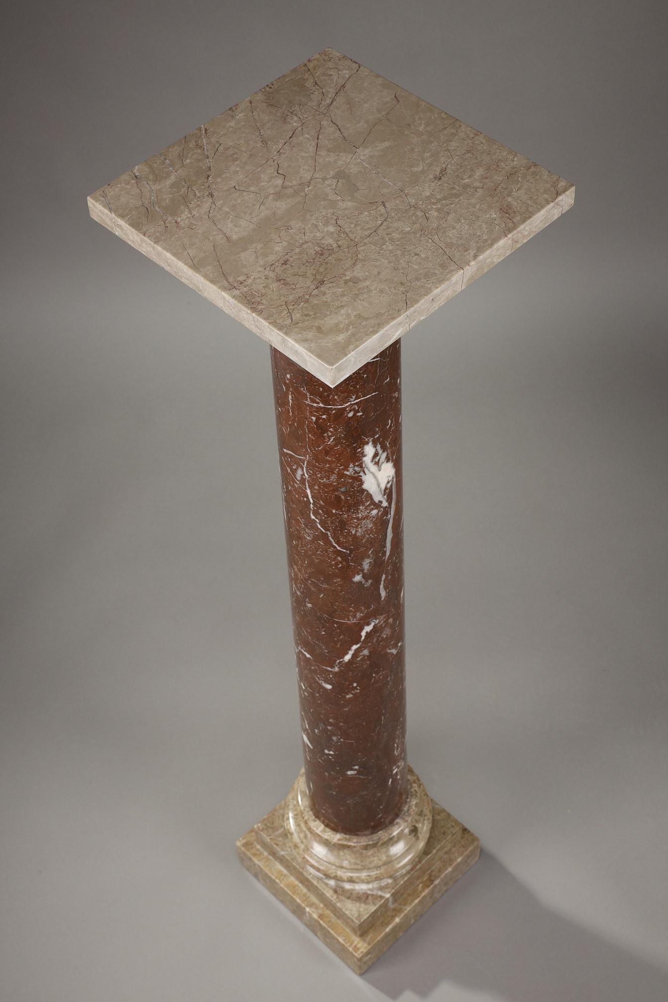 Column in Red and Grey Marble from the 19th Century In Good Condition In Paris, FR