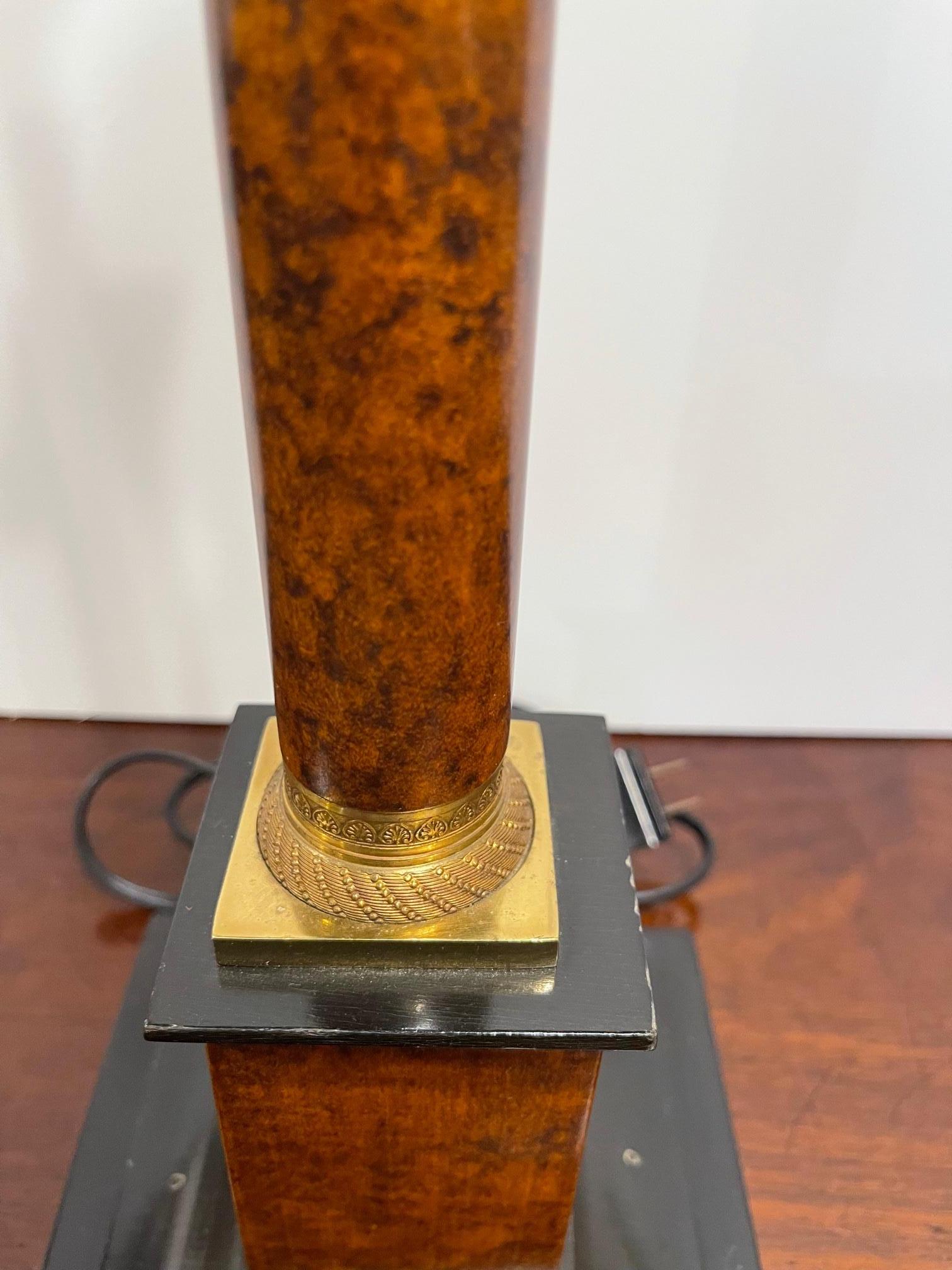 Column Lamp on a Wood Base and Brass Decorative Fittings, 20th Century For Sale 2