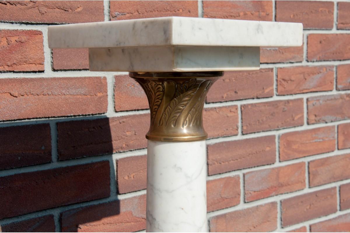 Column/pedestal, France, early of the twentieth century. In Good Condition For Sale In Chorzów, PL