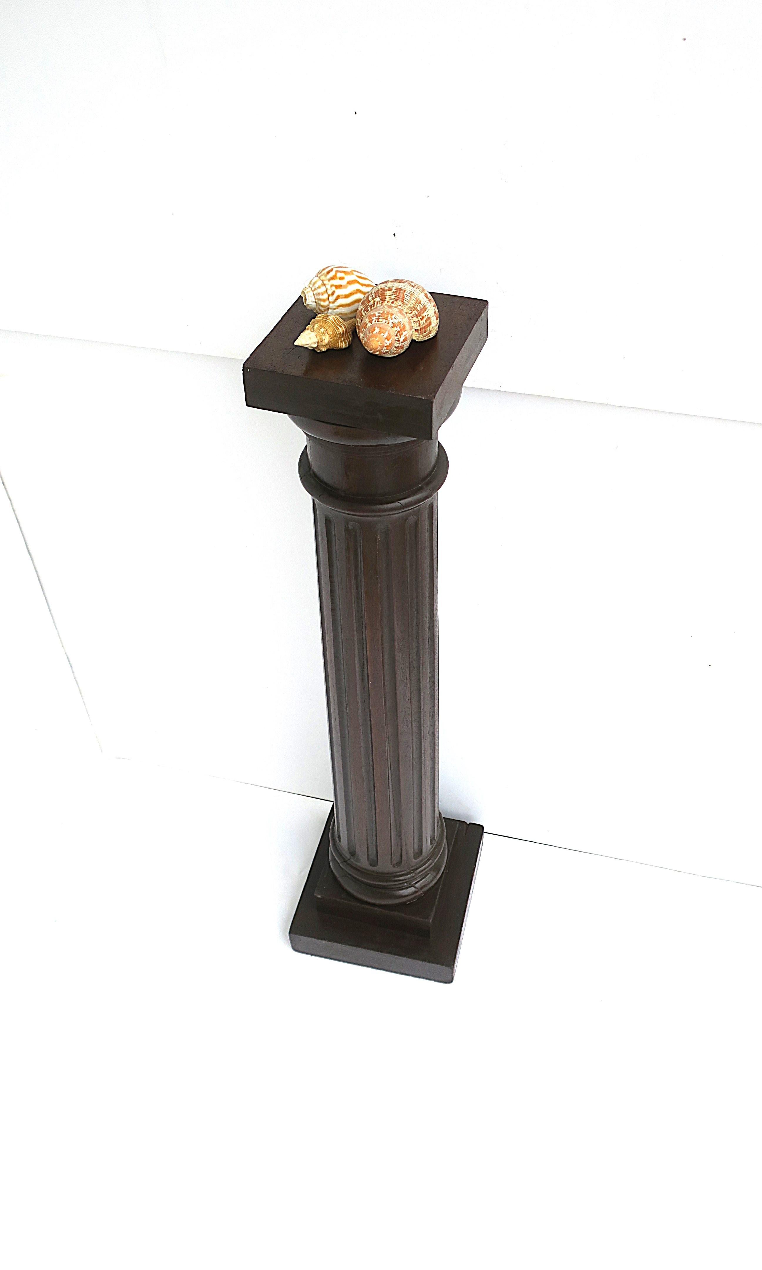 Piédestal de colonne de style néoclassique en vente 5