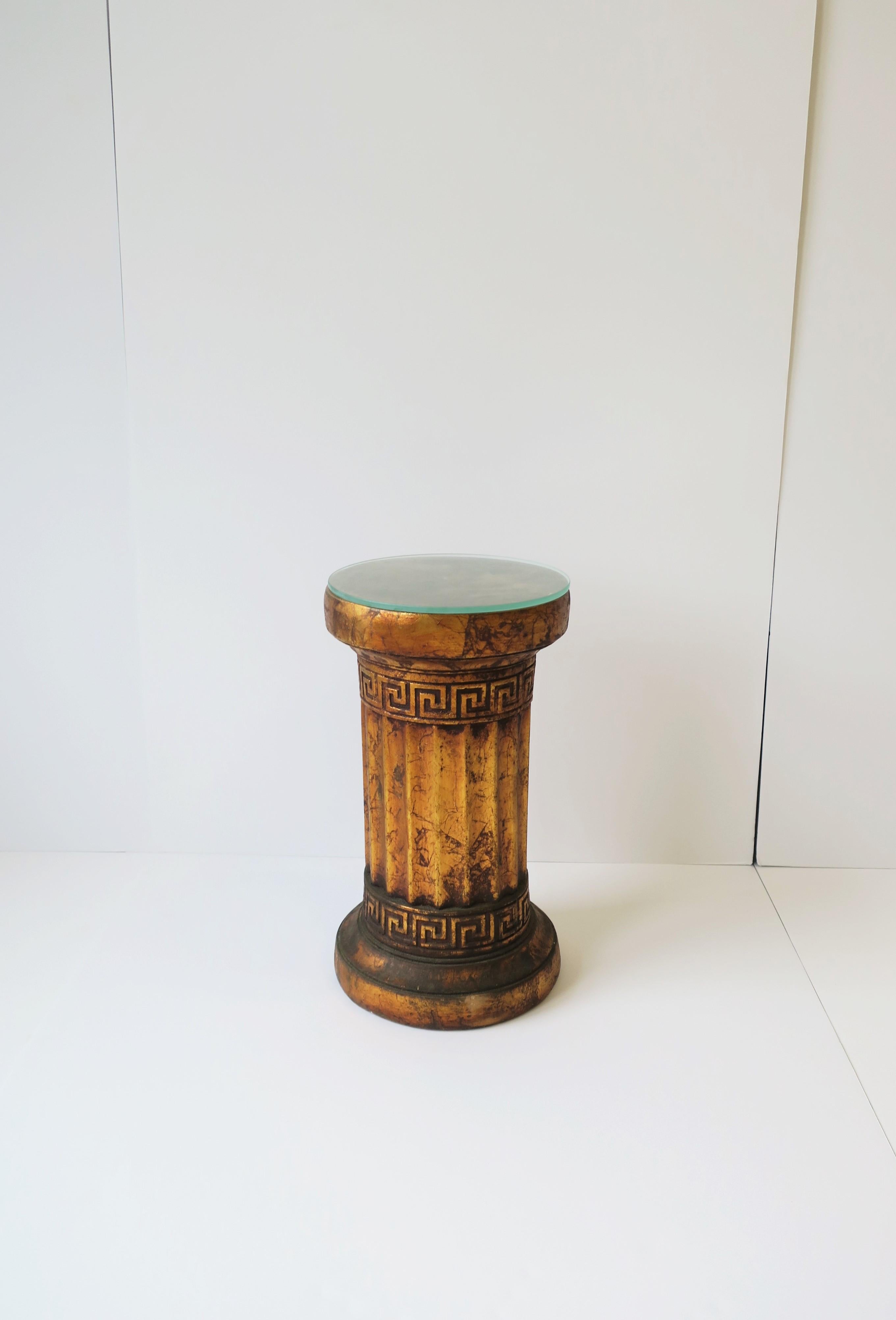 Doré The Pedestal Column Drinks Side Table or Plant Stand Néoclassique  en vente