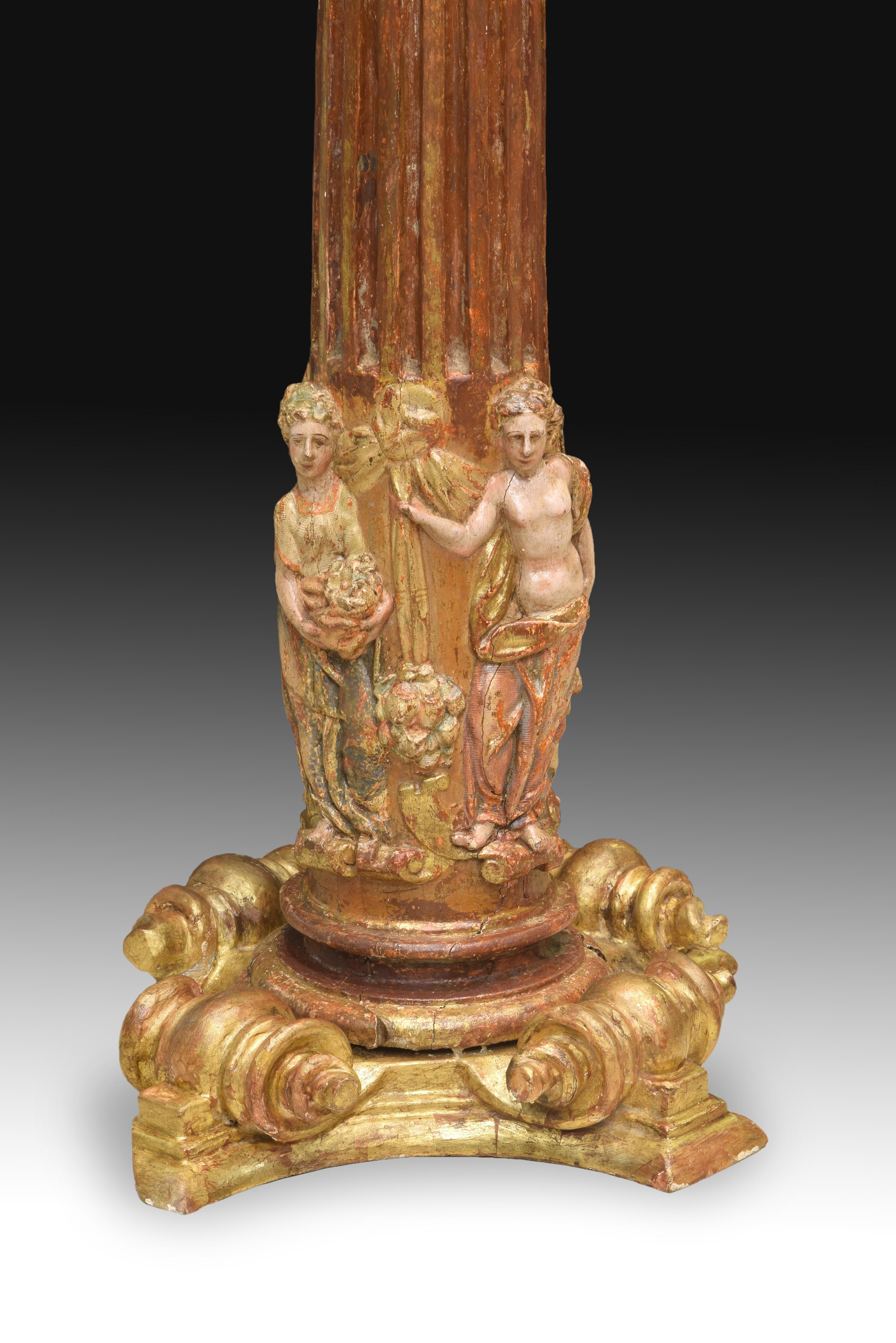 Renaissance Columne en bois polychromé et doré, 16ème siècle en vente