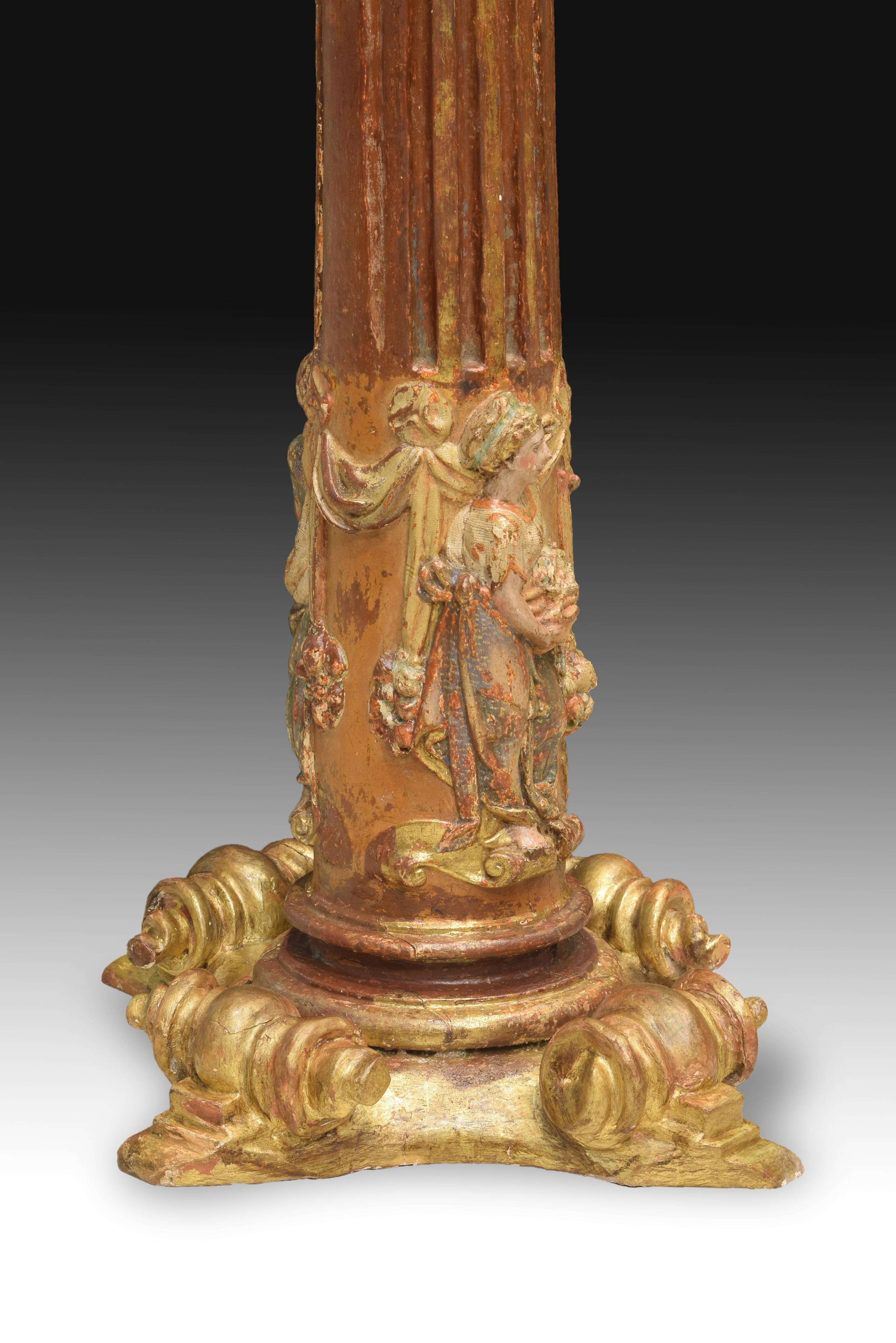 Spanish Column Polychromed and Gilded Wood, 16th Century For Sale