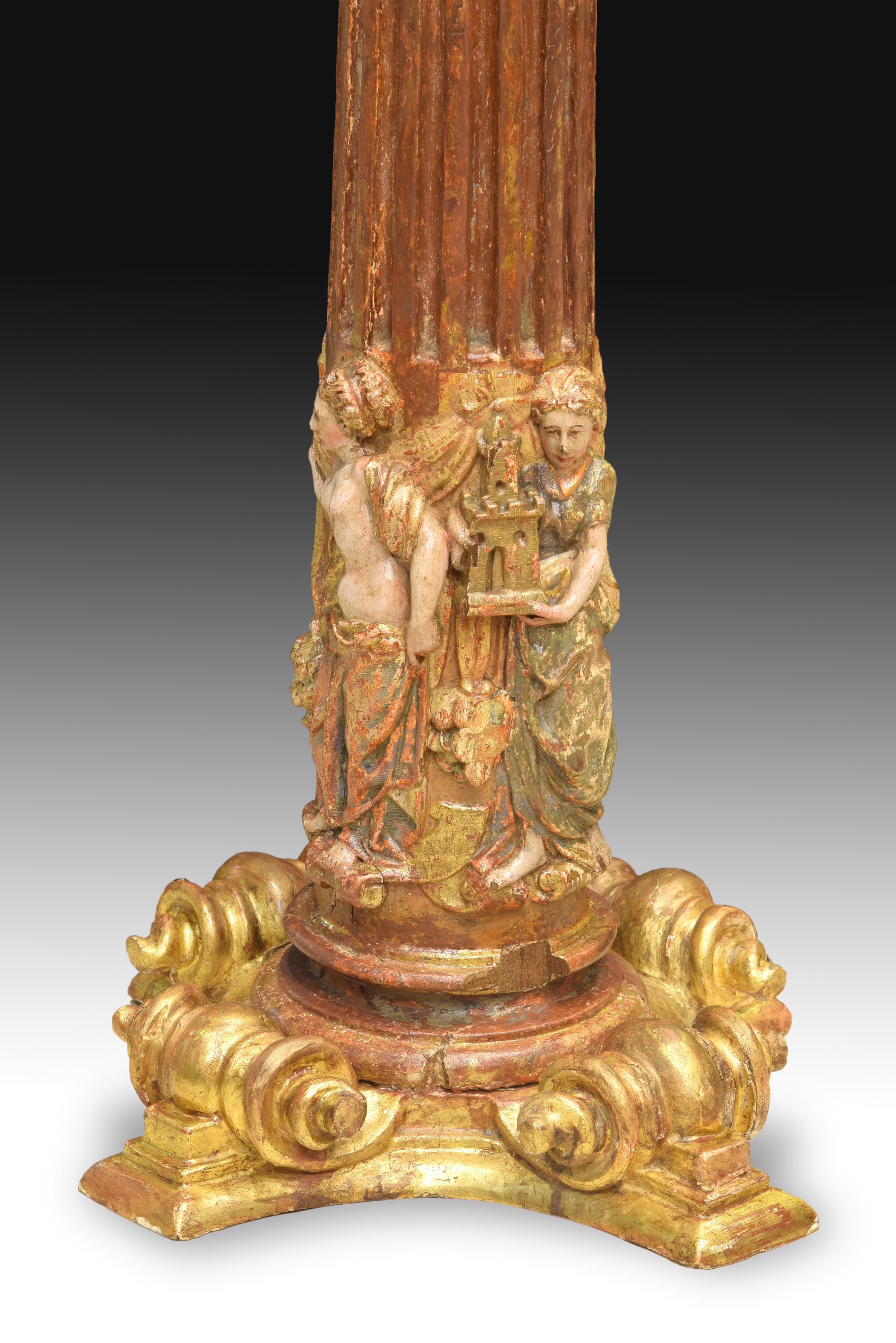 Hand-Crafted Column Polychromed and Gilded Wood, 16th Century For Sale
