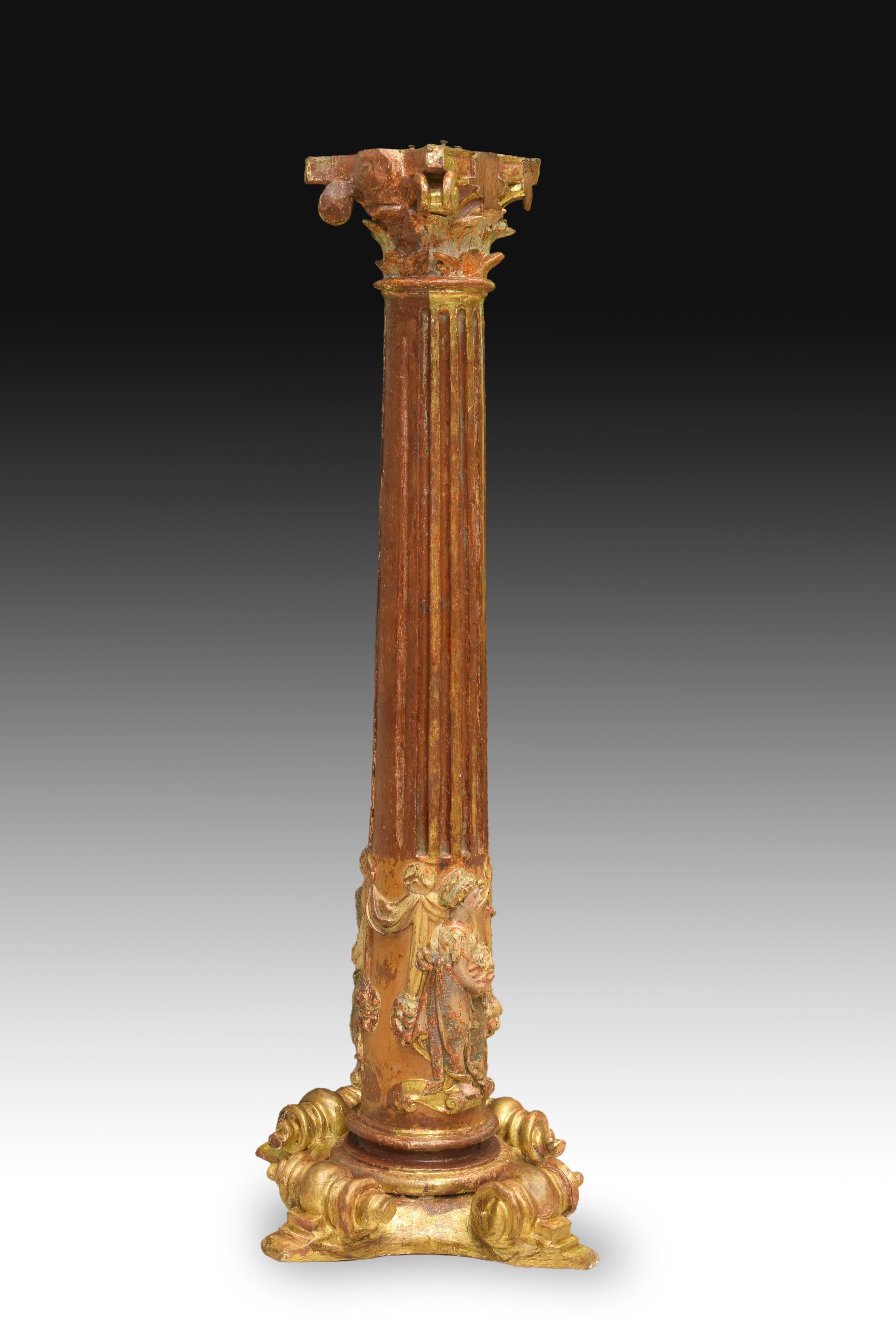 Bois Columne en bois polychromé et doré, 16ème siècle en vente