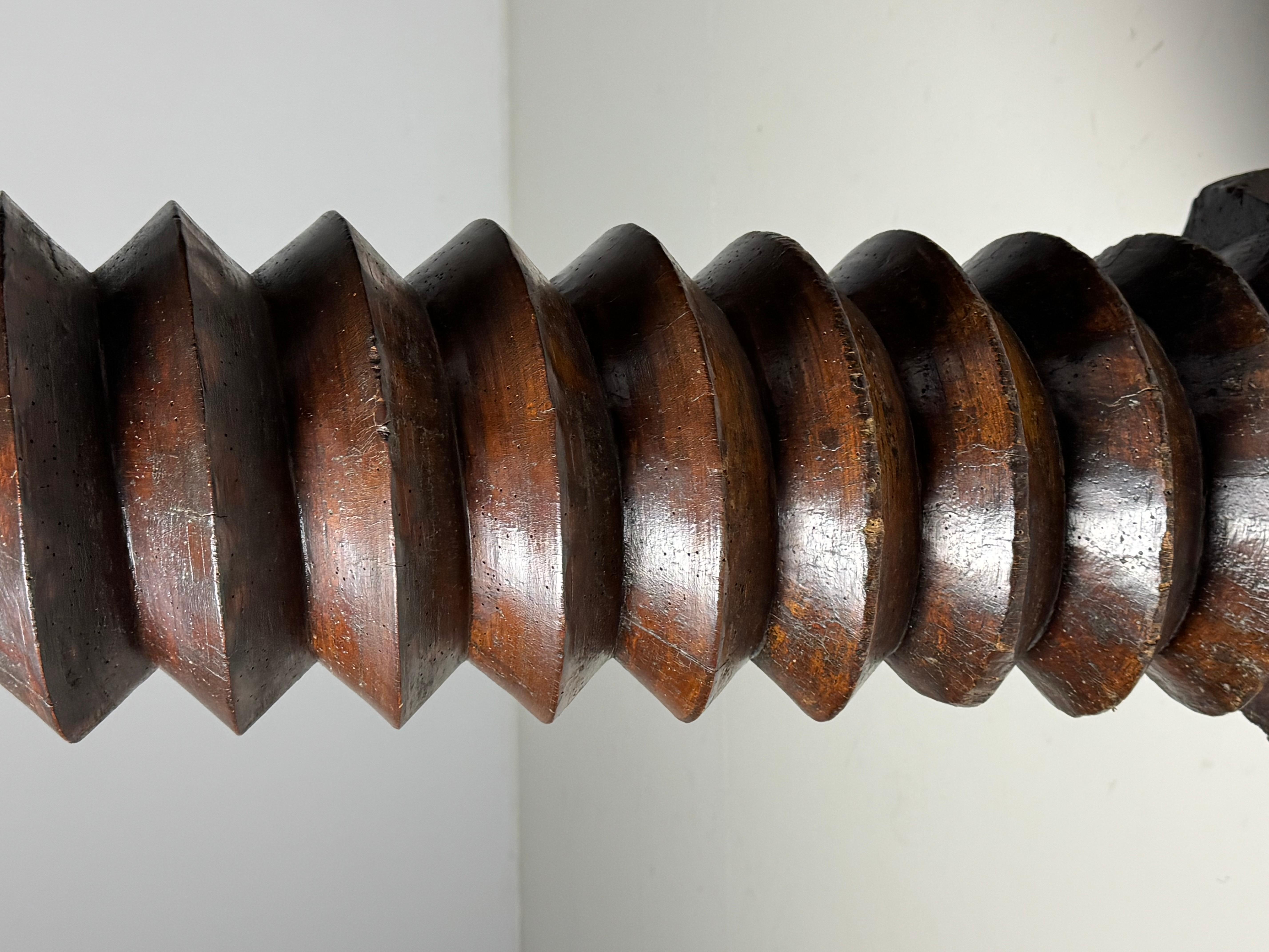 Column Press French ca. 1900 For Sale 10