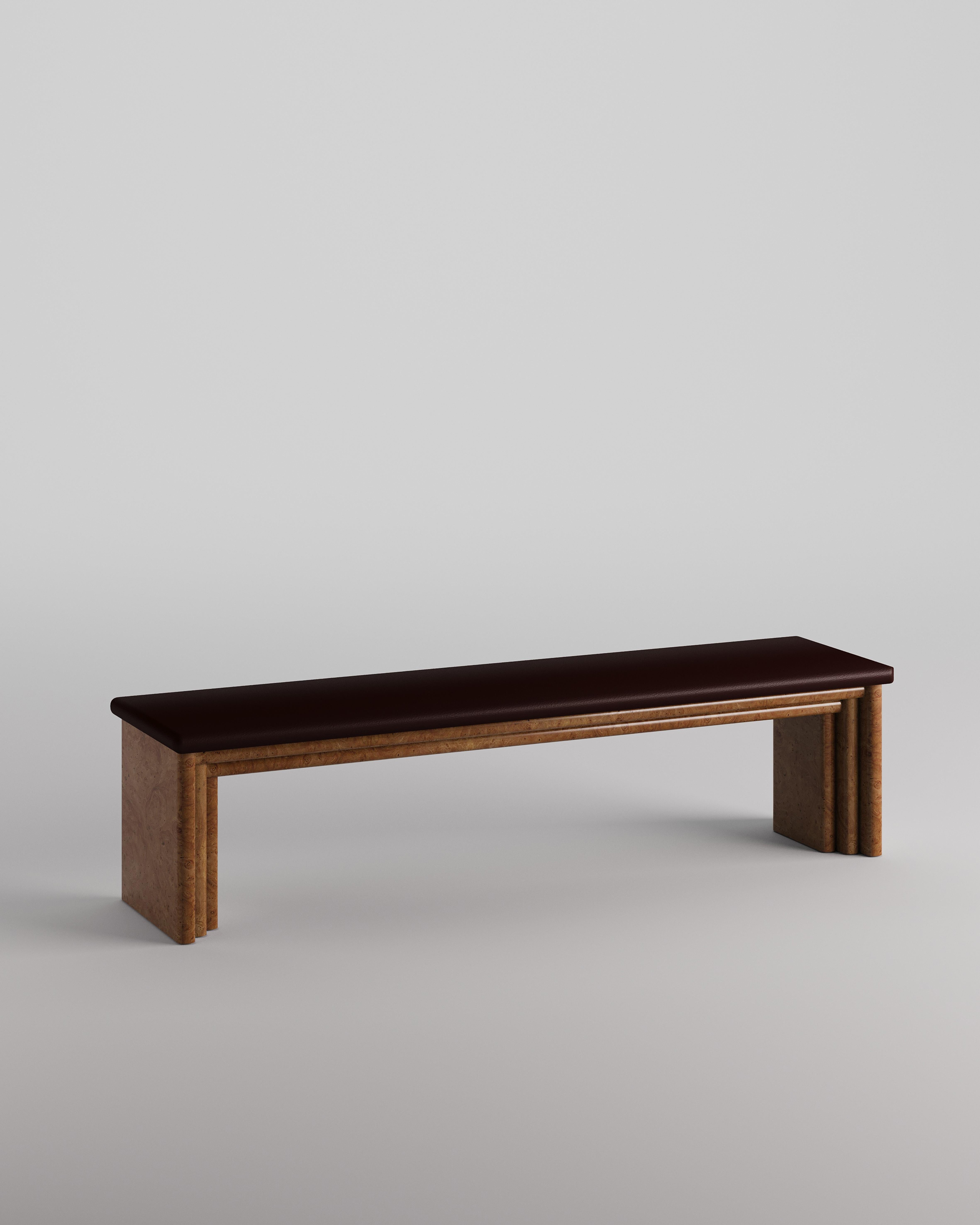 Banc en bois Column Root par Tuğçe Geyik
Dimensions : D 45 x L 180 x H 45cm. 
MATERIAL : Bois.

Tuğçe Geyik est un architecte et designer basé à Istanbul. Elle a étudié à l'université technique de Yildiz, au département d'architecture. Elle a