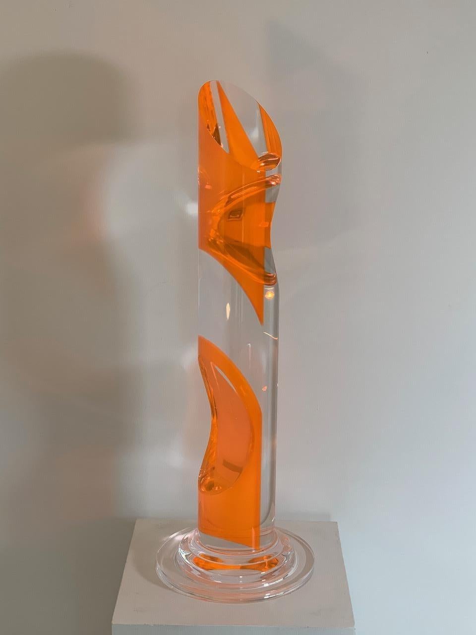 Late 20th Century Column Sculpture in Plexiglass For Sale