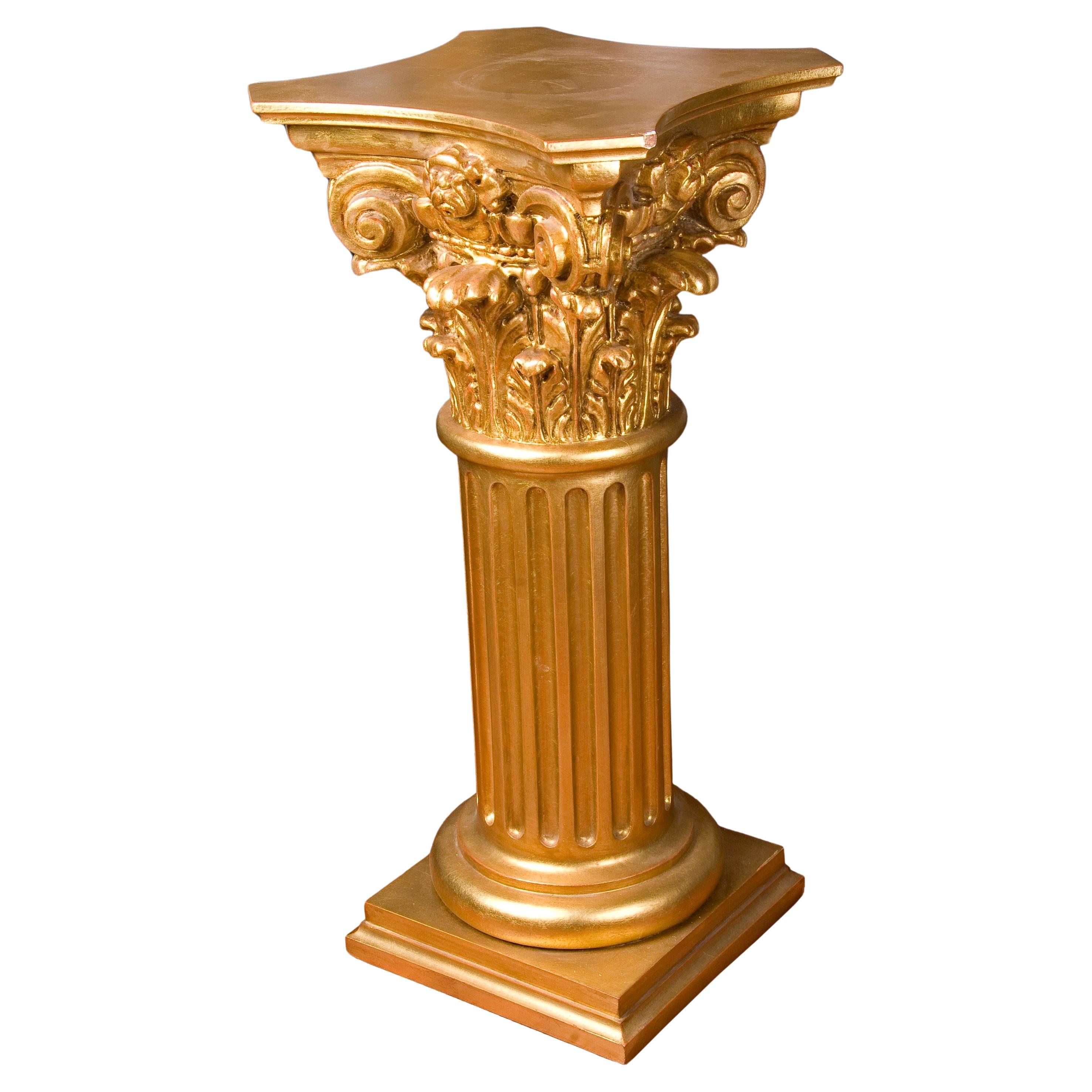 Säulenförmige Basis. Vergoldetes Holz. 20. Jahrhundert.