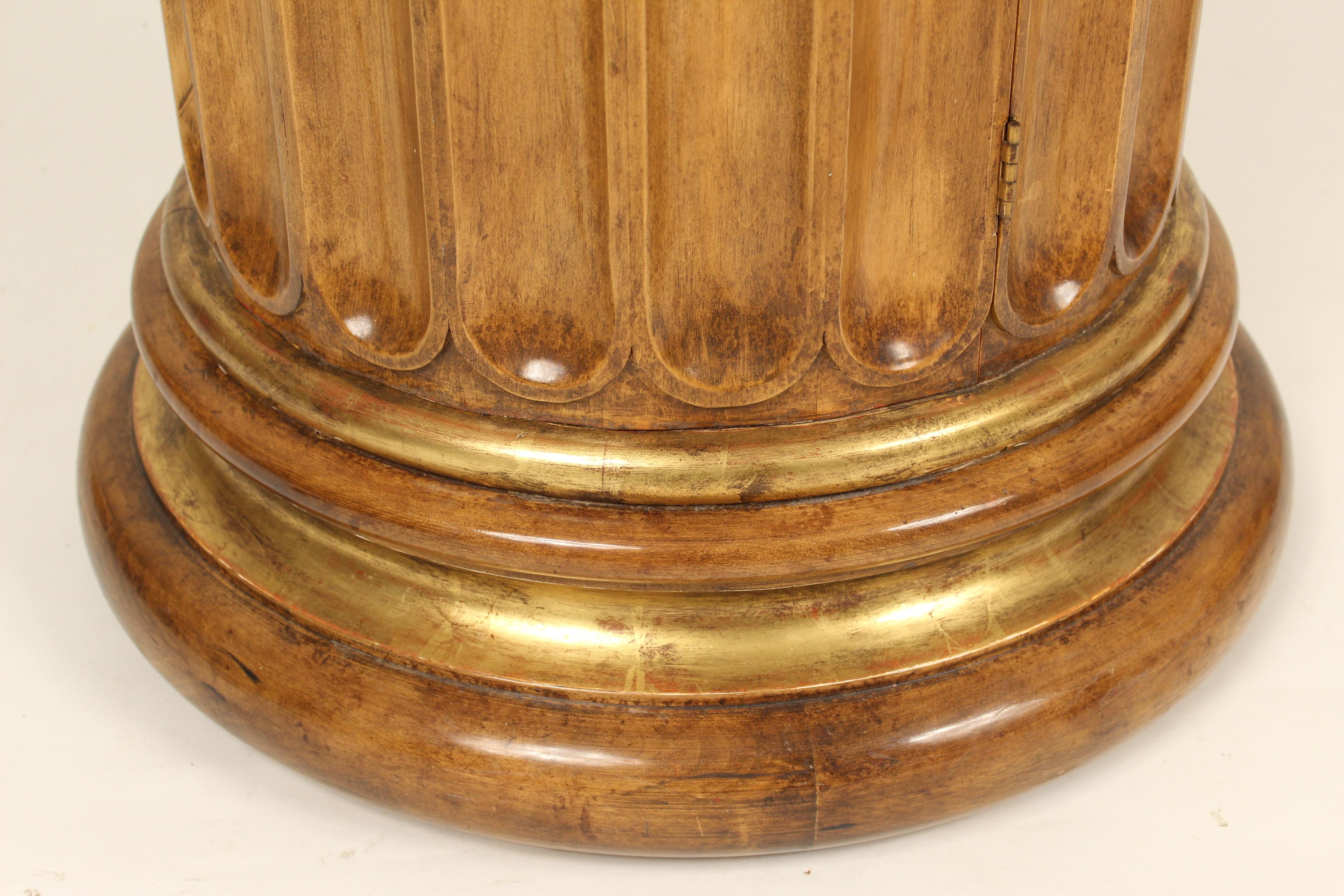 Columnar form occasional table attributed to Therien and Company In Good Condition In Laguna Beach, CA