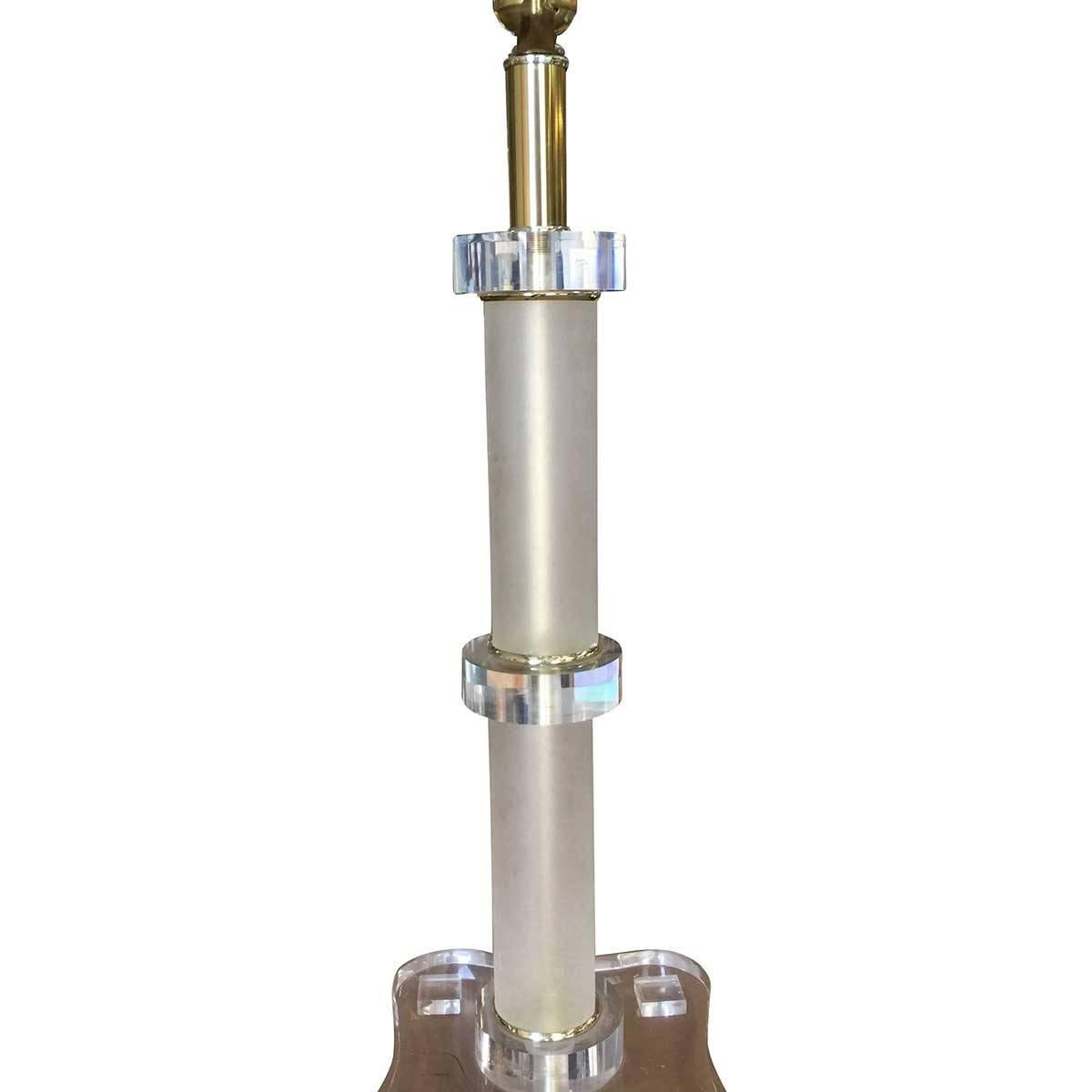 Modern Columnar Lucite and Brass Rods Table Reading Lamp, circa 1970