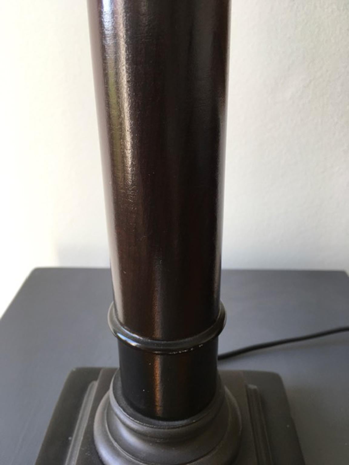 Lampe de table à colonnes avec abat-jour naturel fabriquée en Italie en vente 4
