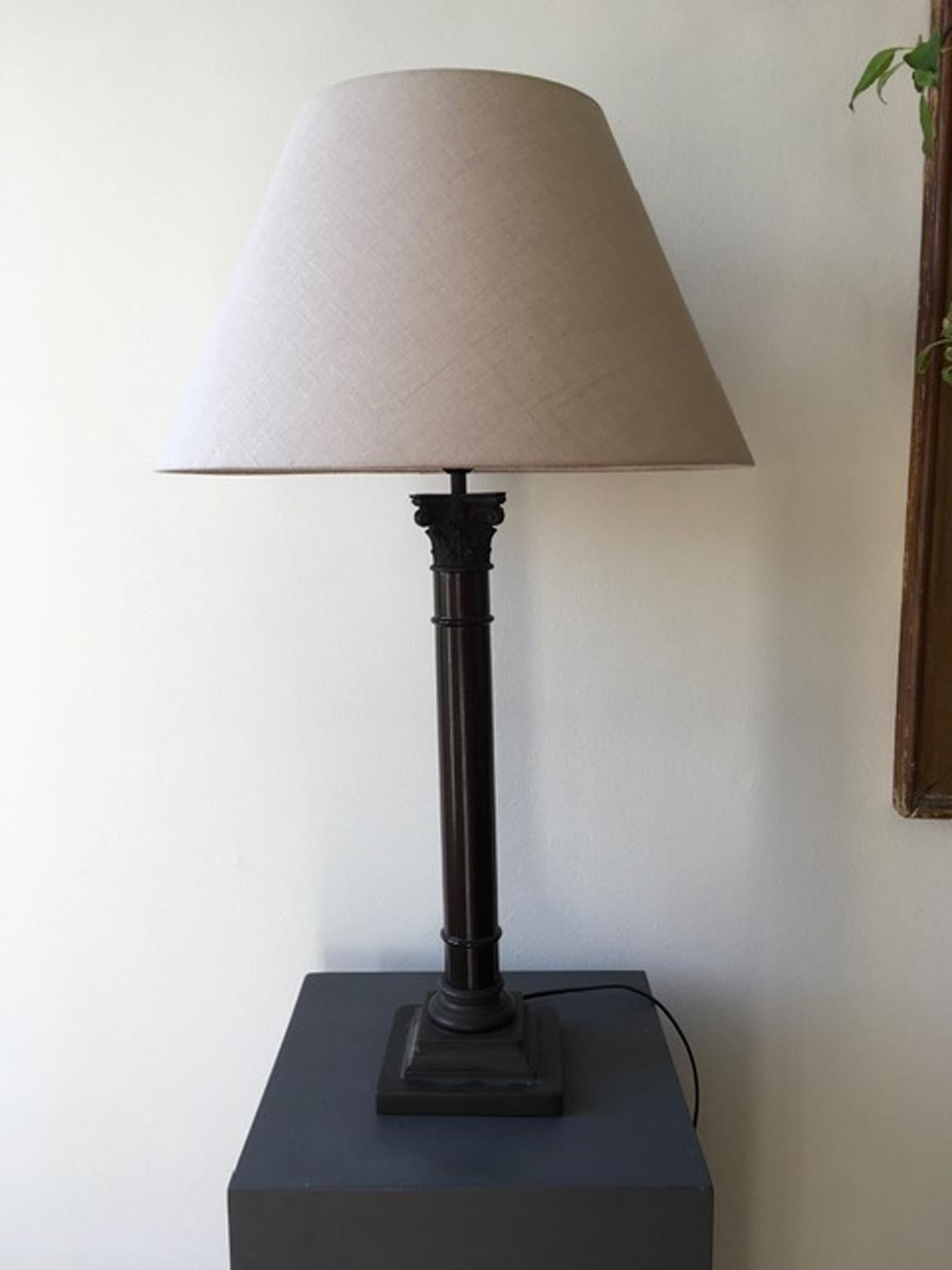 Neoclassical Columned Table Lamp with Natural Lampshade Made in Italy For Sale