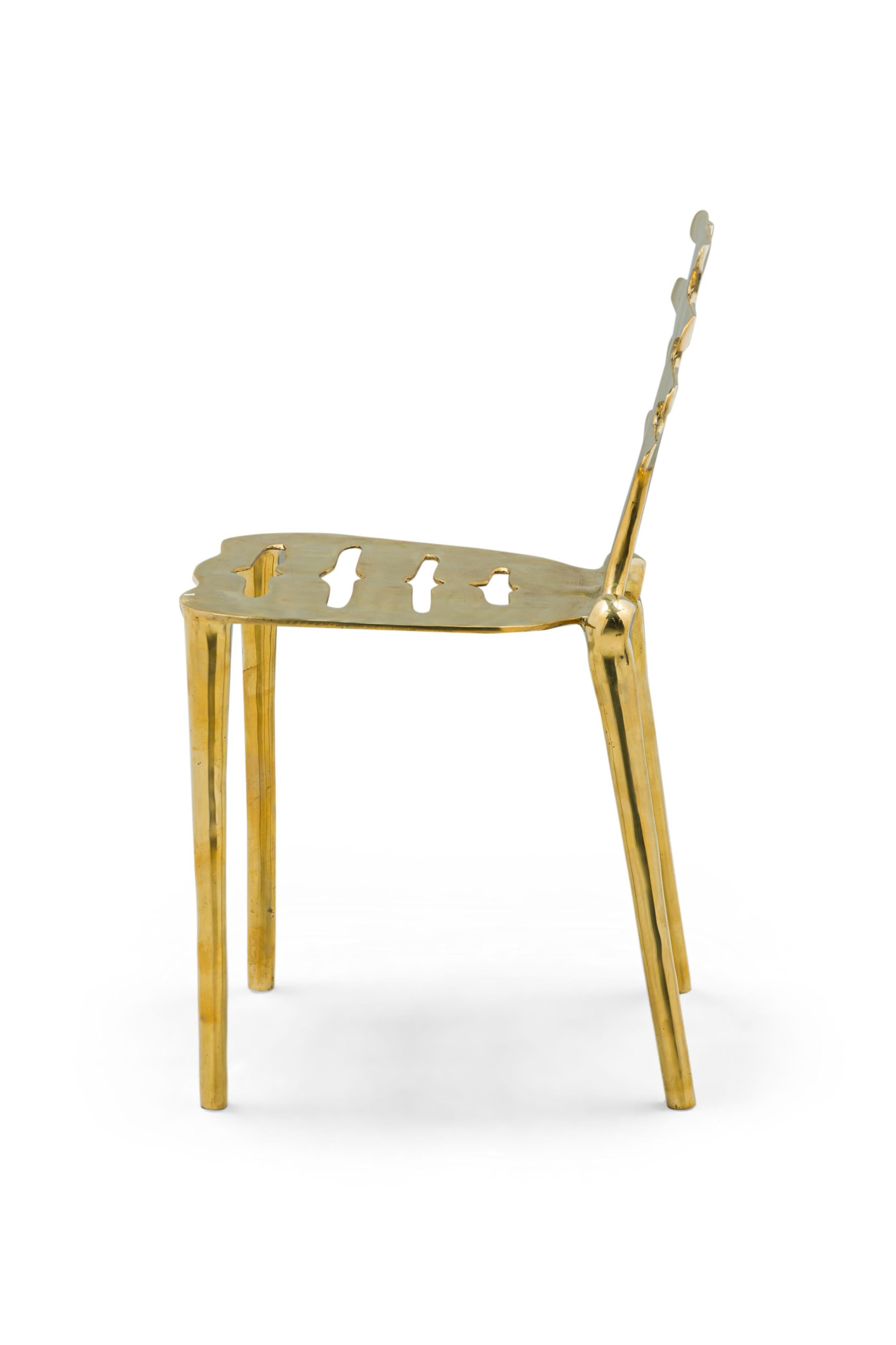 Chaises de salle à manger / chaises d'appoint en bronze poli de forme organique à lattes horizontales 