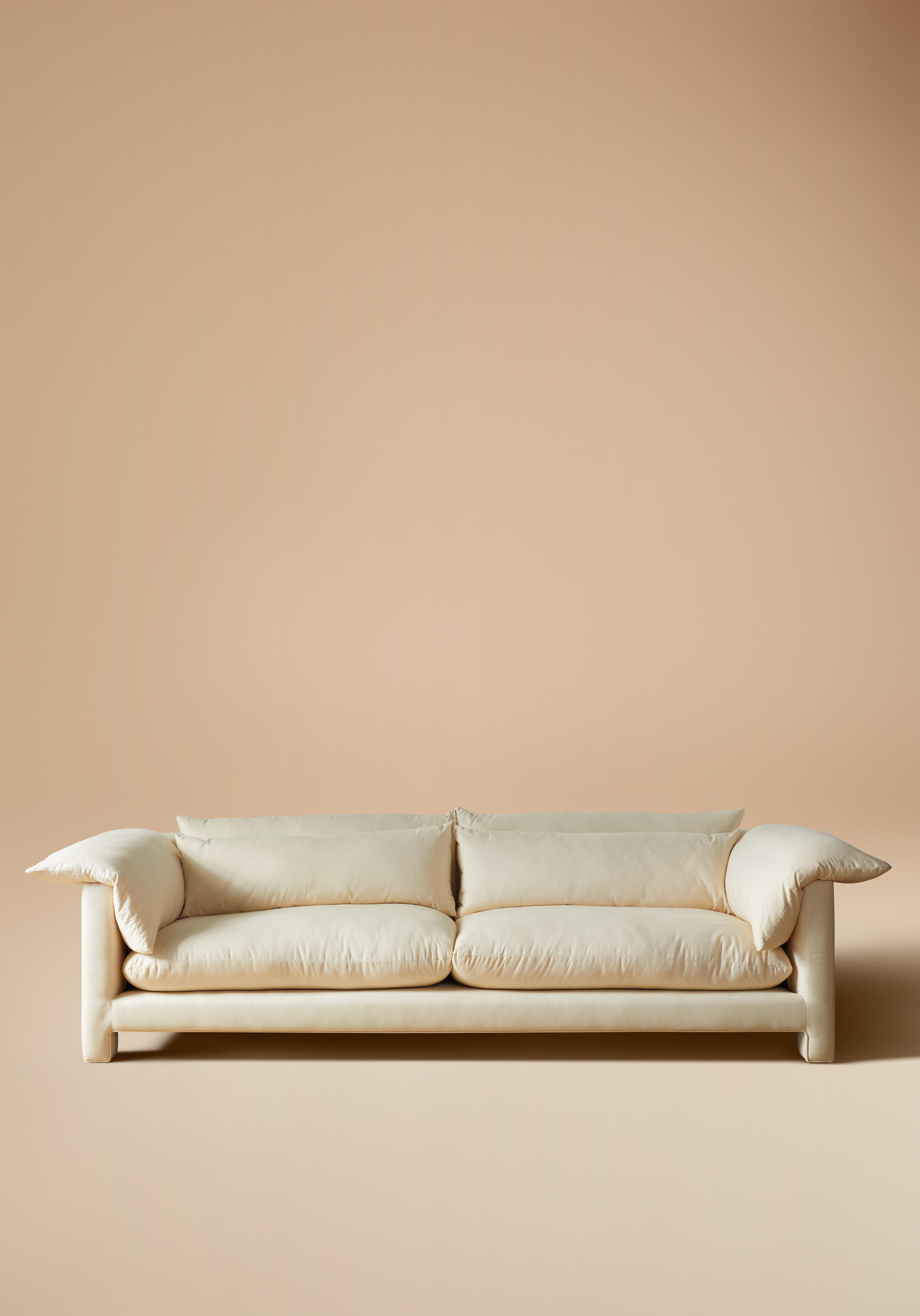 Created in response to what sofas often are by default - structured, too perfect and often uncomfortable - this piece will redefine your preconceptions. The Downing is generous and inviting, with a focus on comfort unlike anything we’ve ever made