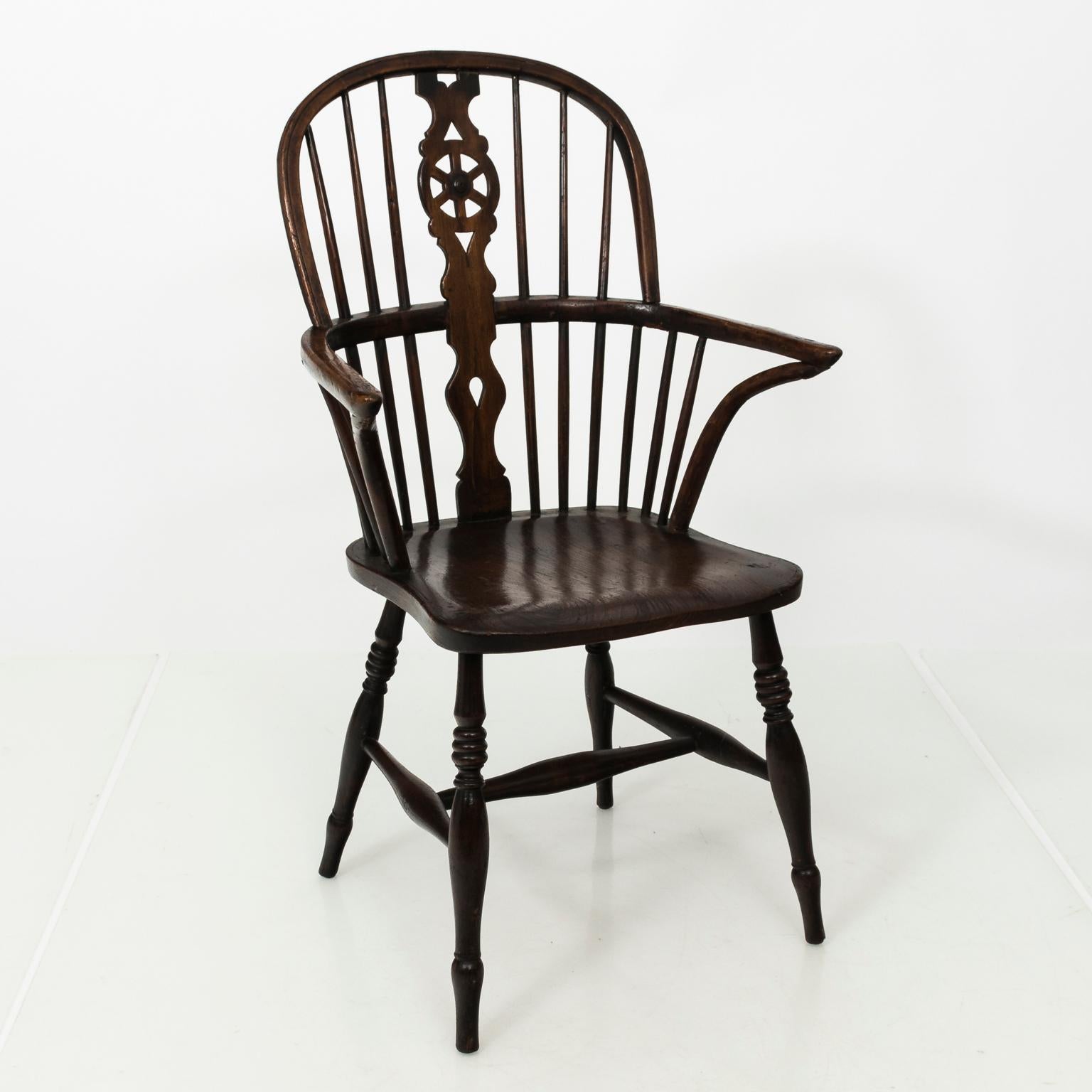 comb back chair