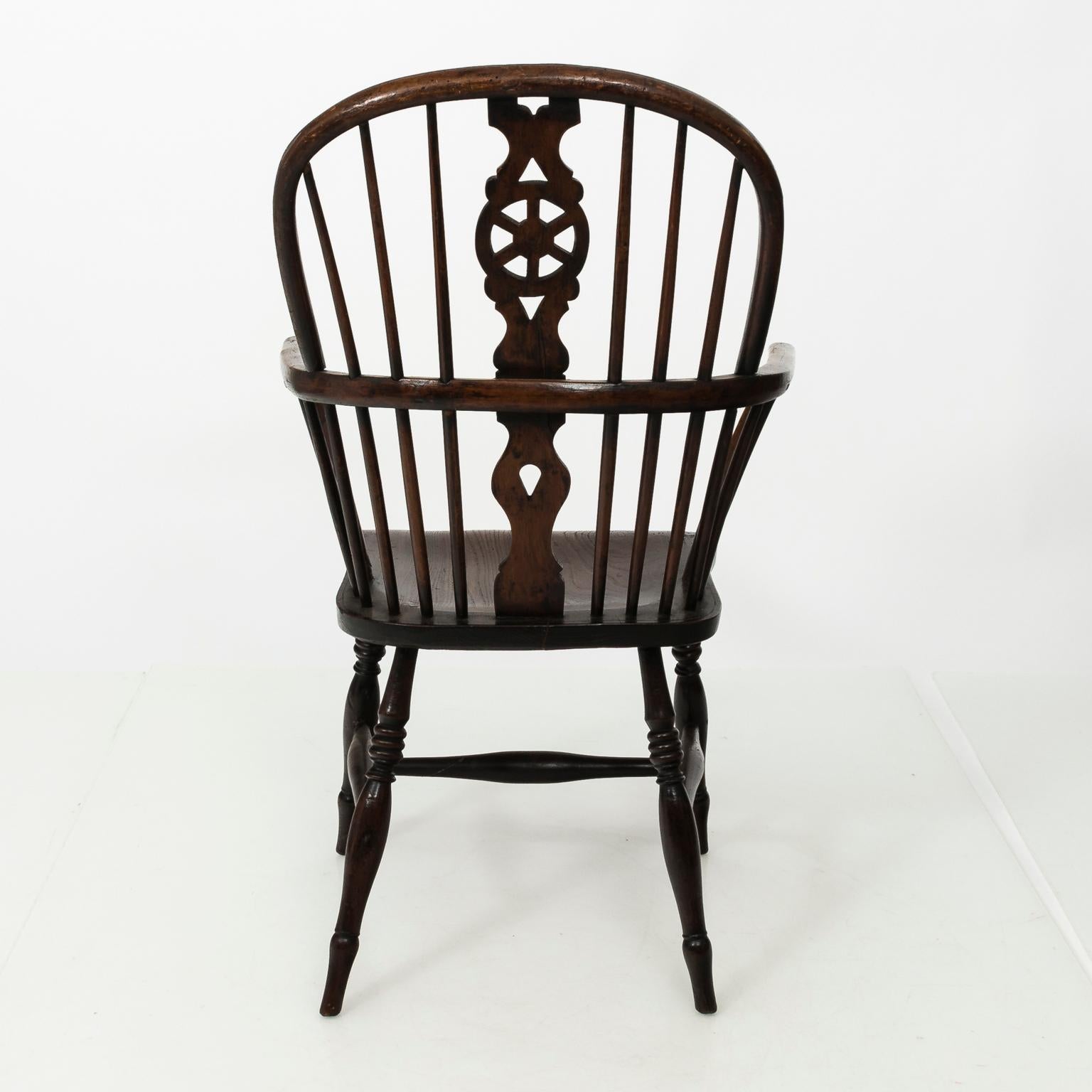 19th Century Comb Back Windsor Chair
