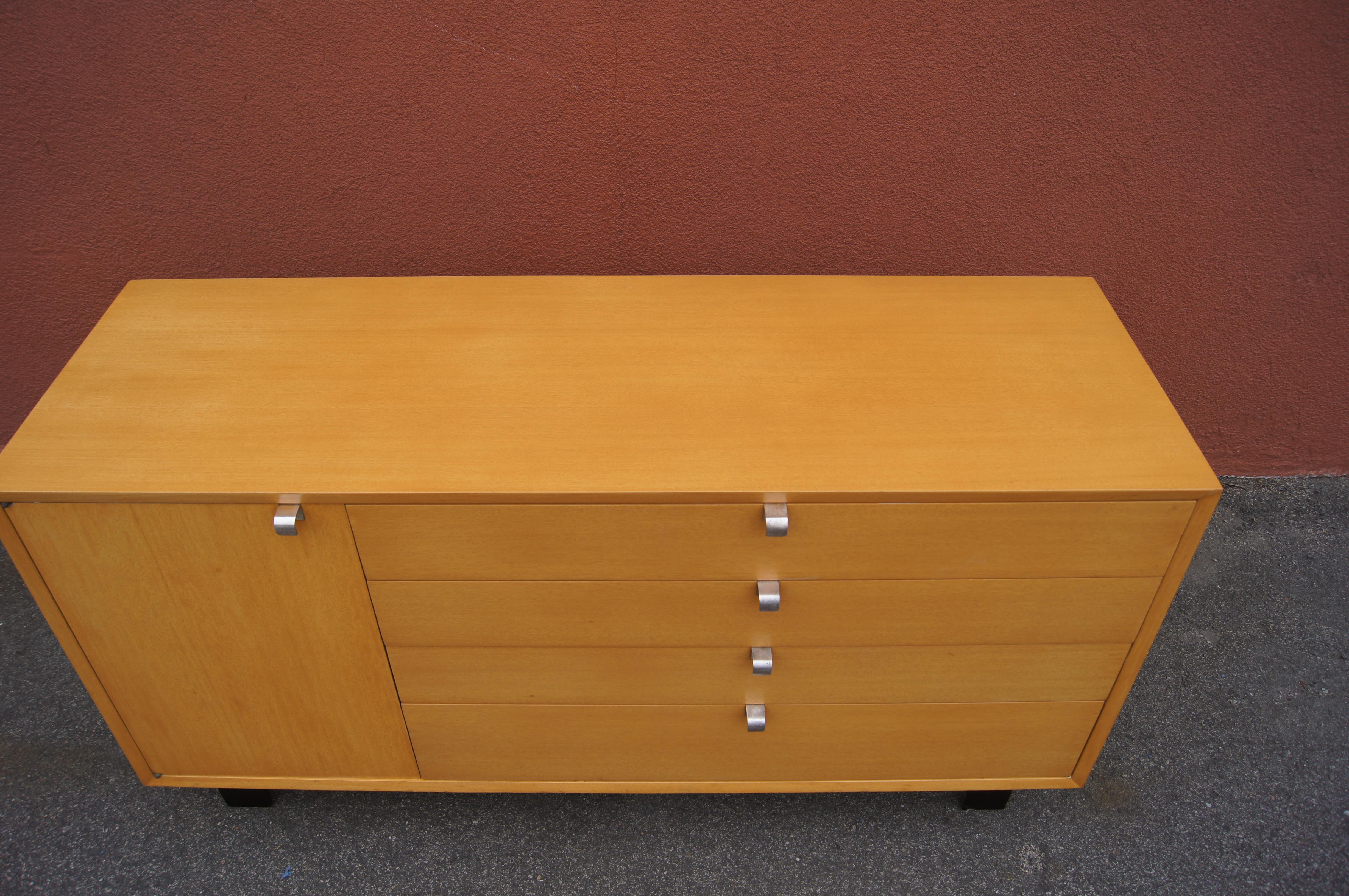 Comb-Grain Oak Cabinet by George Nelson for Herman Miller In Good Condition For Sale In Dorchester, MA
