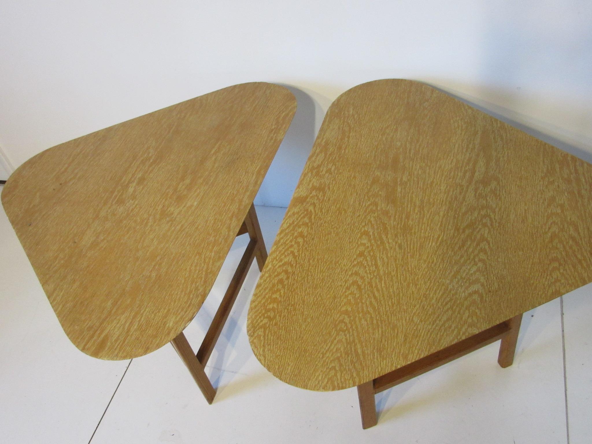 American Combed Oak Side Tables by Molly Gregory / Black Mountain College