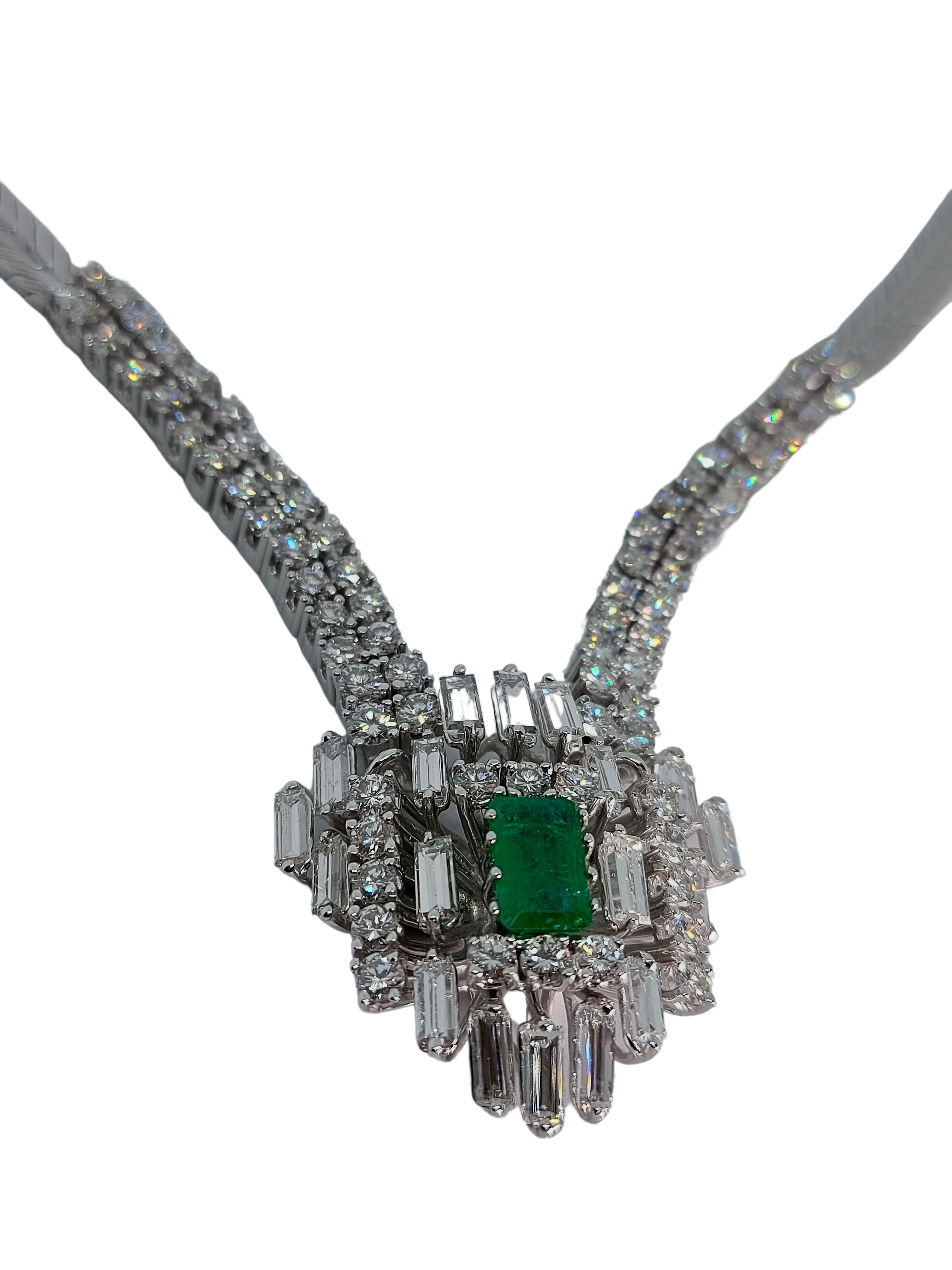 Women's or Men's Colombian Emerald V-Necklace Set with Baguette and Brilliant Diamonds