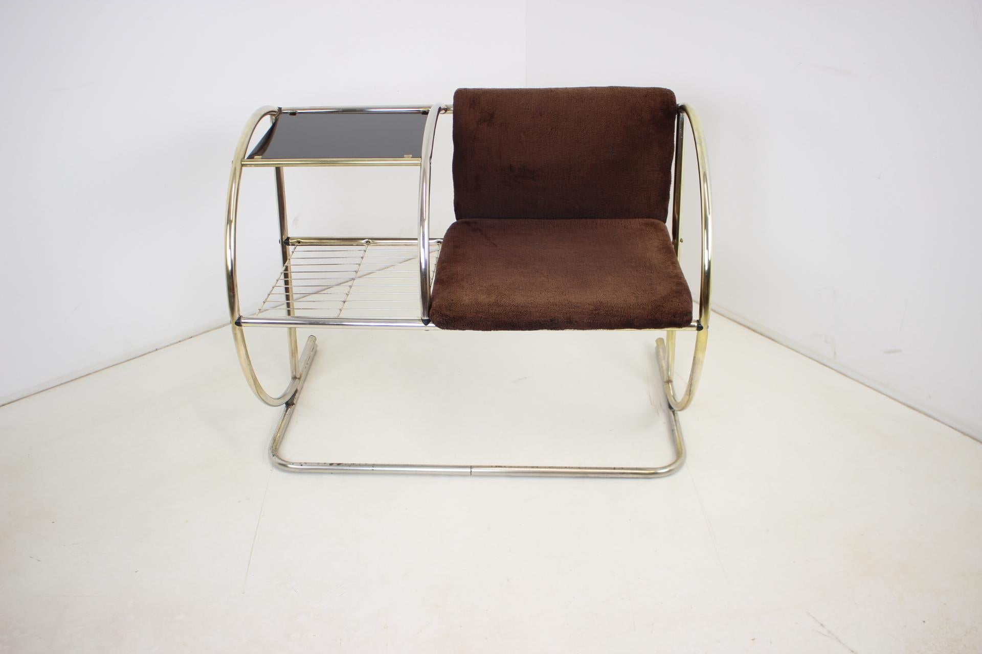 - Germany, 1970s
- Height of seat 40 cm.
- The brass is very worn.
 - A beautiful piece of design.