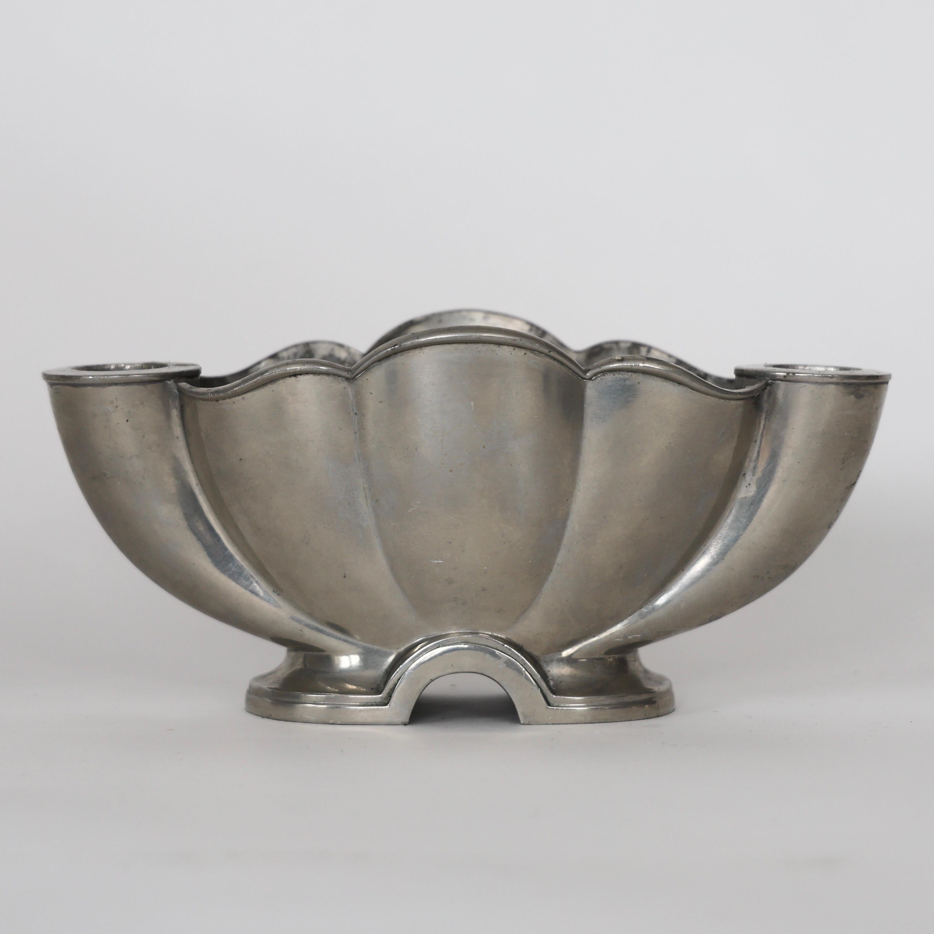 Peltro Vaso e portacandele combinati in peltro di Just Andersen, anni '30, Danimarca in vendita