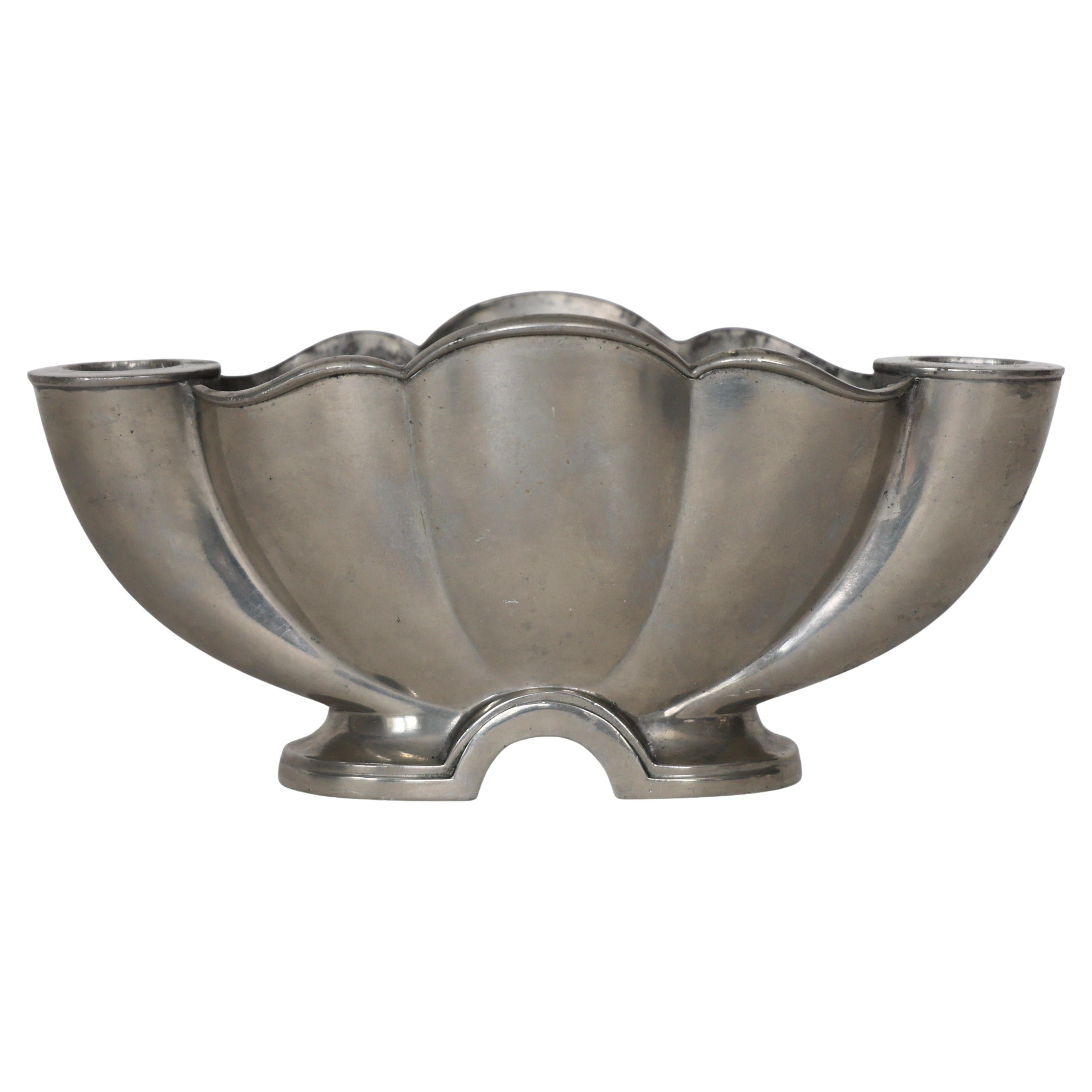 Vaso e portacandele combinati in peltro di Just Andersen, anni '30, Danimarca in vendita