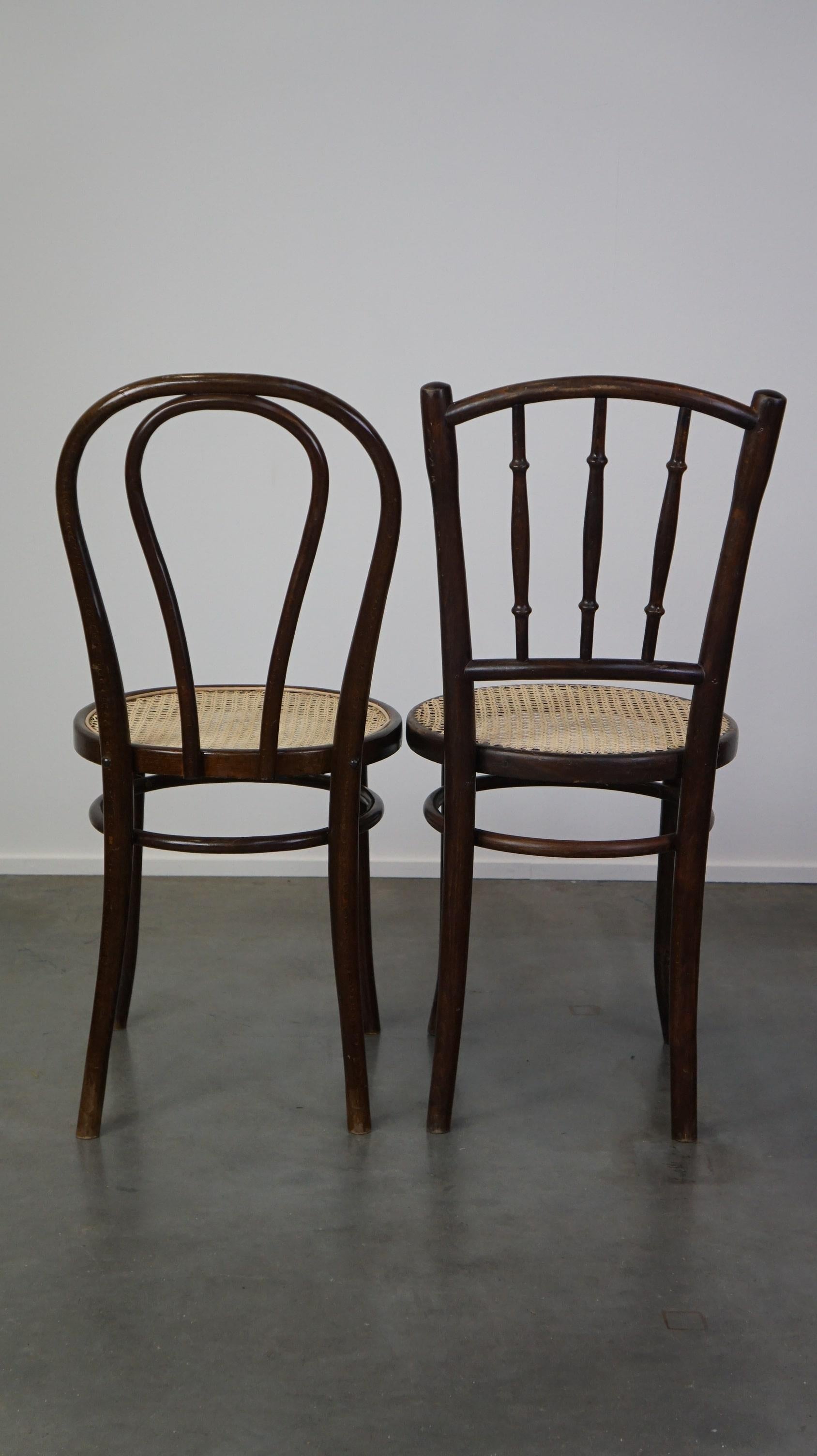 Wicker Combined set of 4 original antique Thonet bistro chairs with new seats For Sale