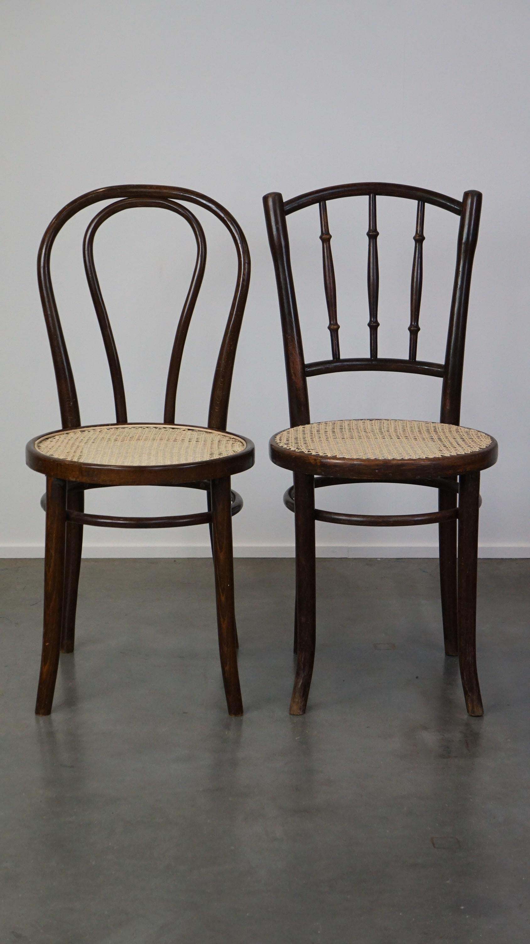 Combined set of 4 original antique Thonet bistro chairs with new seats For Sale 1